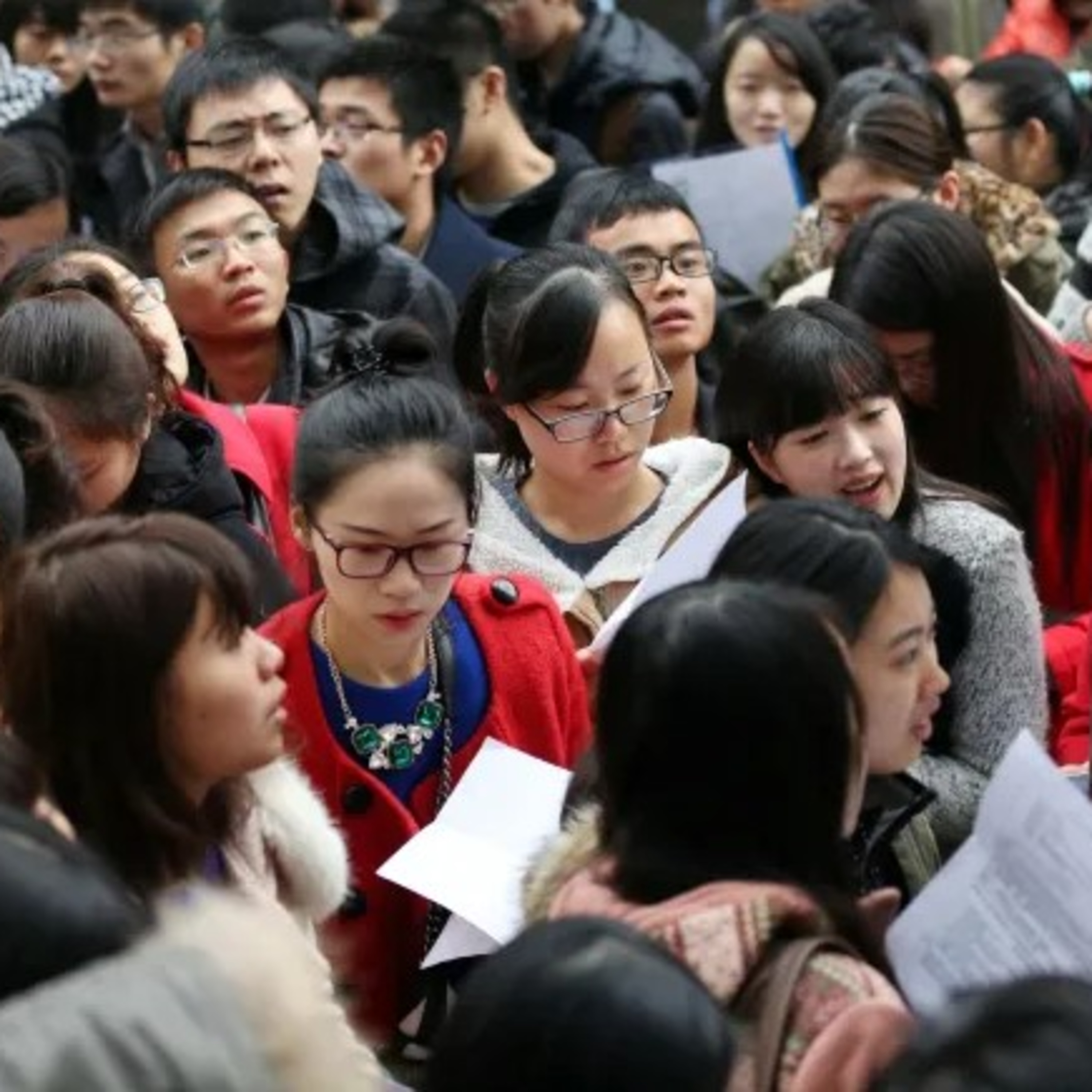 Đằng sau cơn sốt tìm việc nhà nước của giới trẻ Trung Quốc