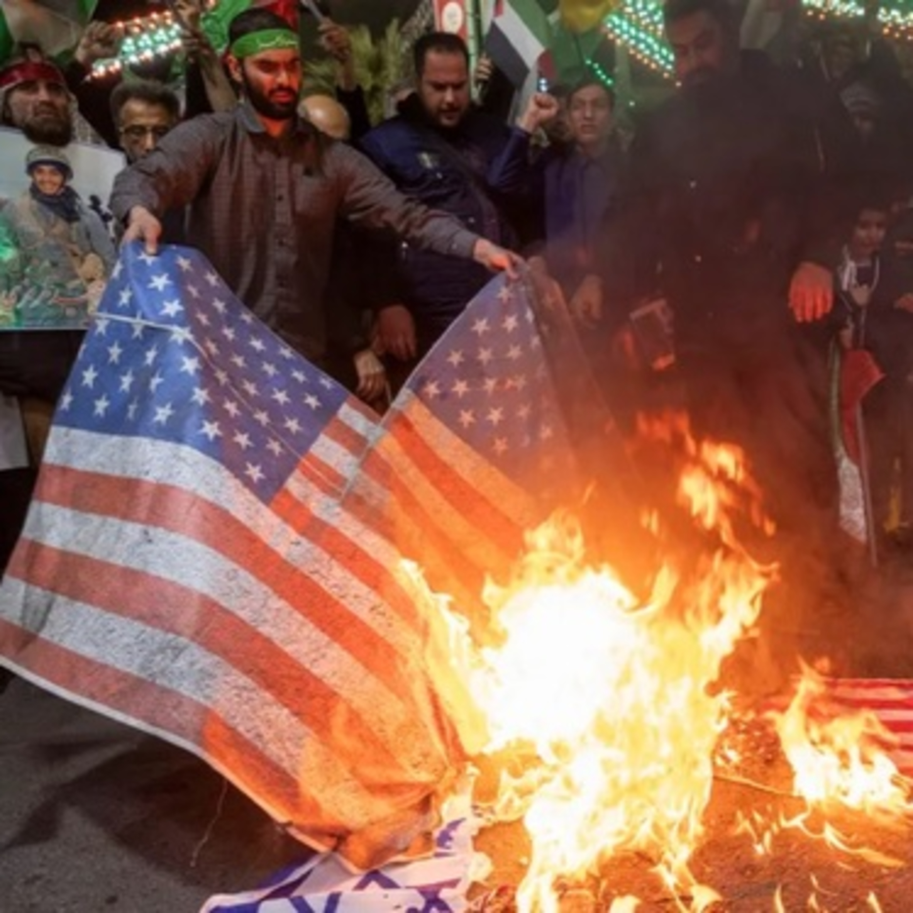 Mỹ chính là bên châm ngòi cho chảo lửa Trung Đông