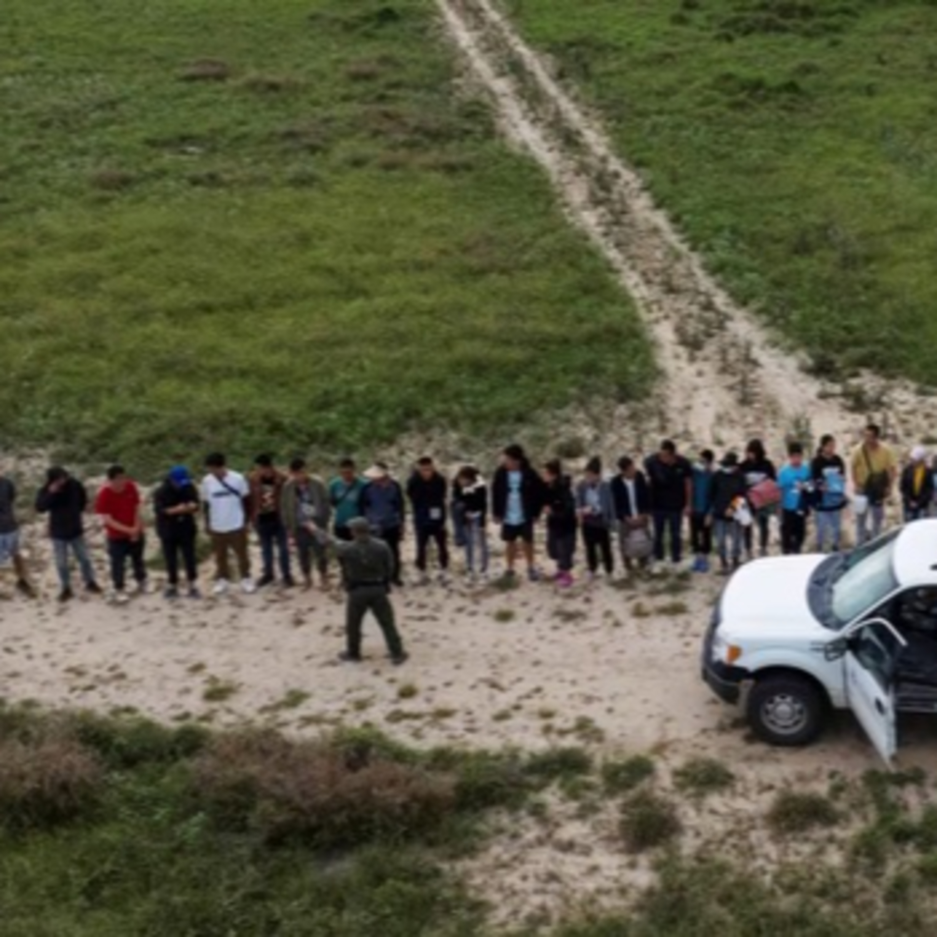 Tại sao nhiều gia đình trung lưu Trung Quốc tìm cách vượt biên sang Mỹ?