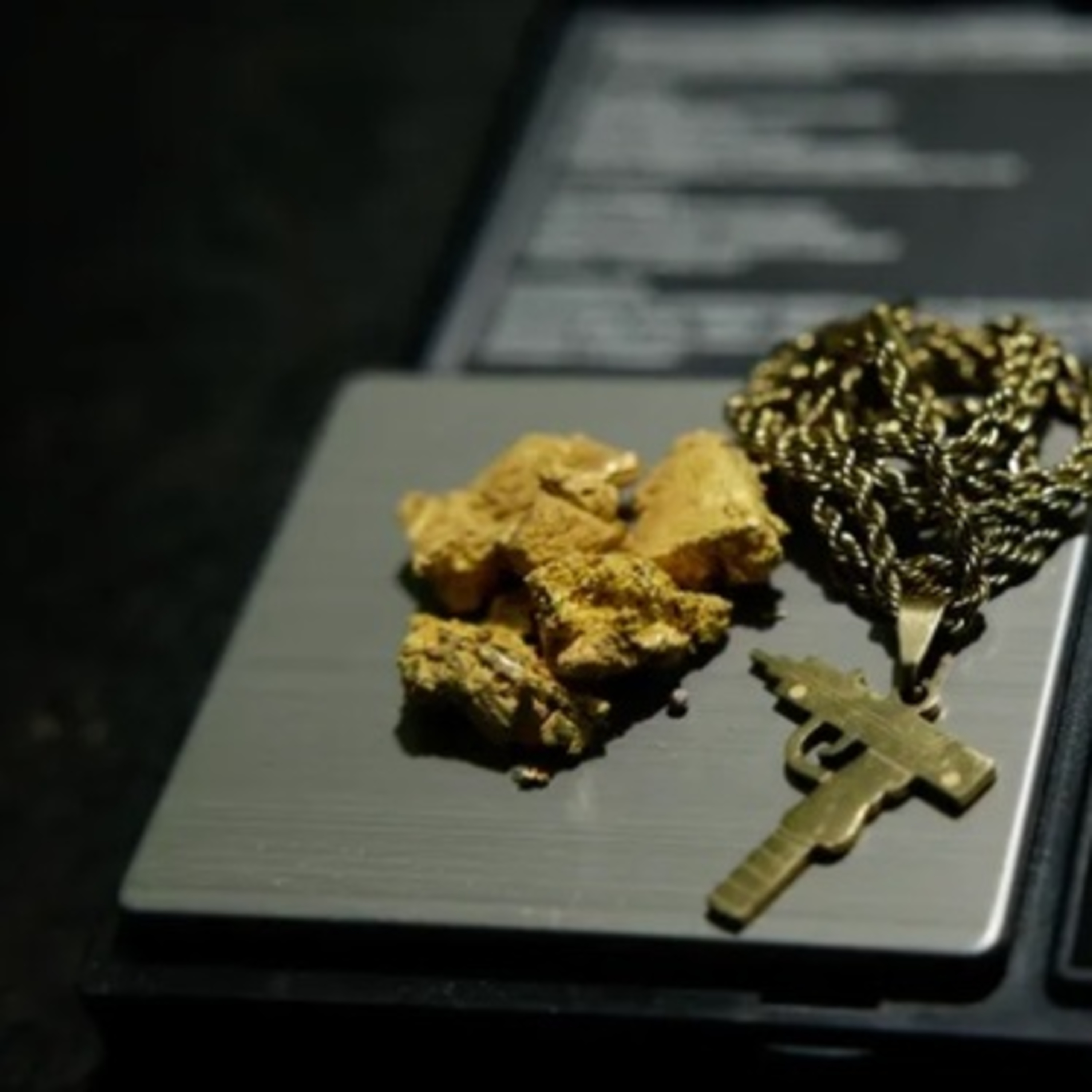 Hiểm họa từ cơn sốt vàng toàn cầu