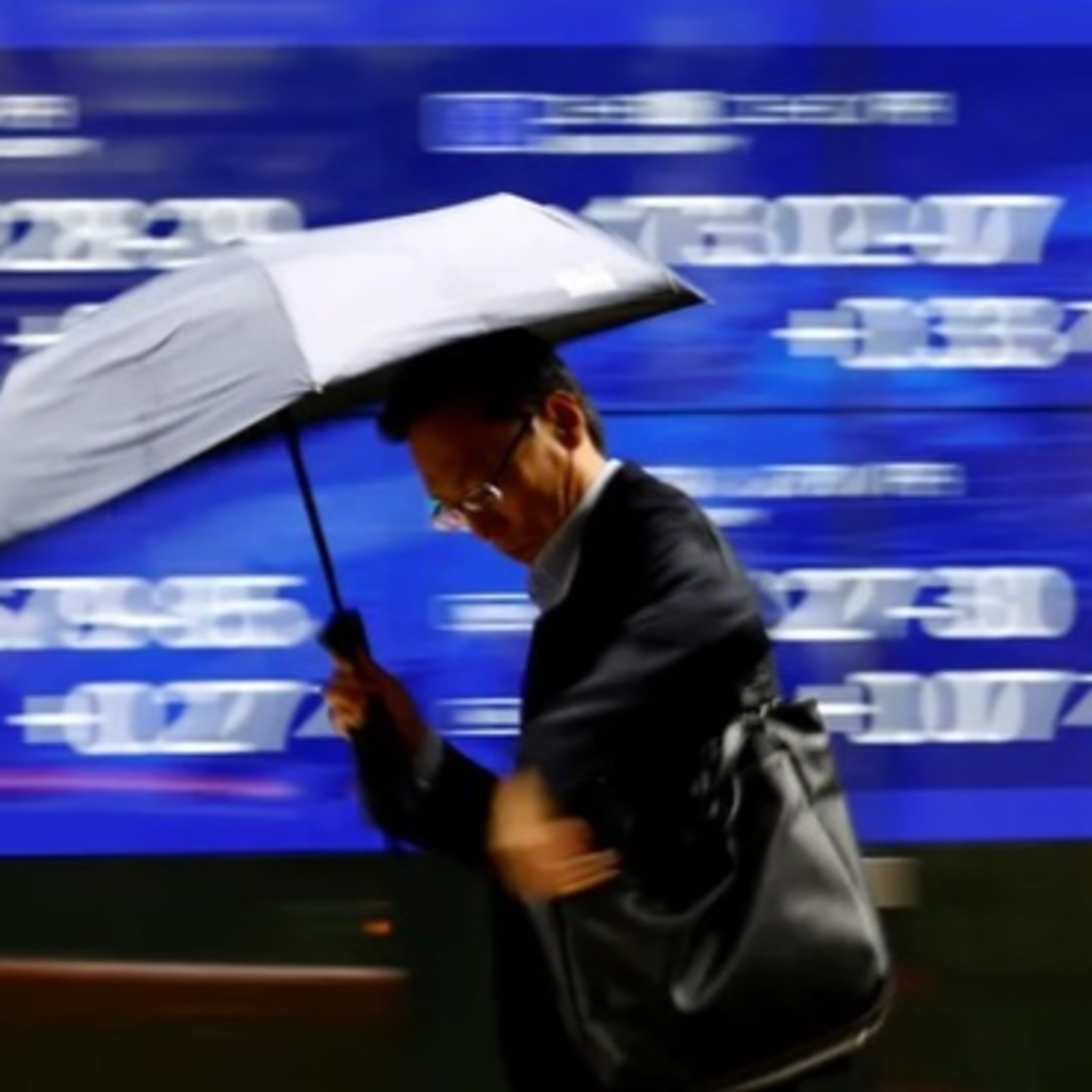 Mỹ đã thắng trong cuộc cạnh tranh kinh tế với Nhật Bản bằng cách nào?