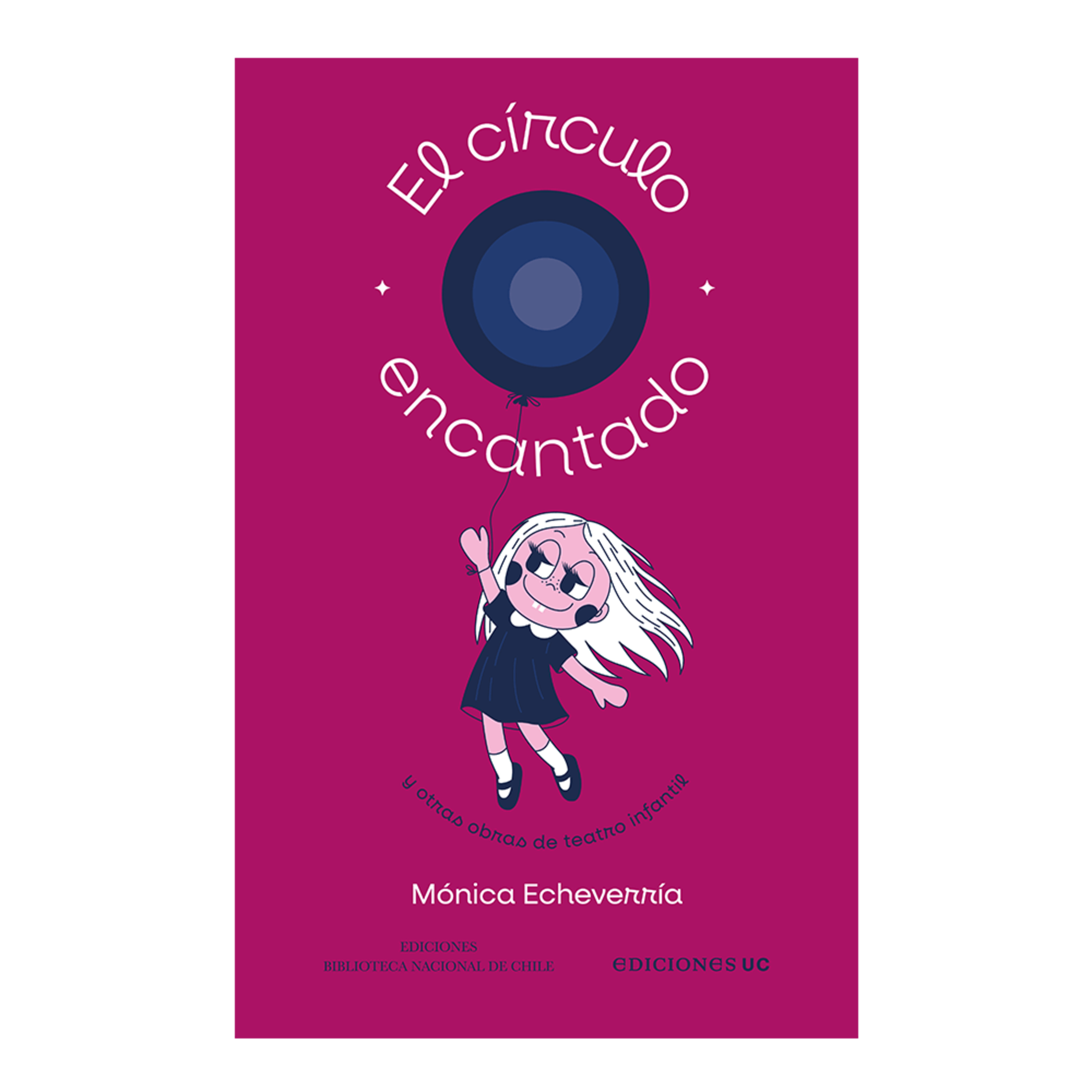 Consuelo Castillo y el libro con las obras de teatro de Mónica Echeverria