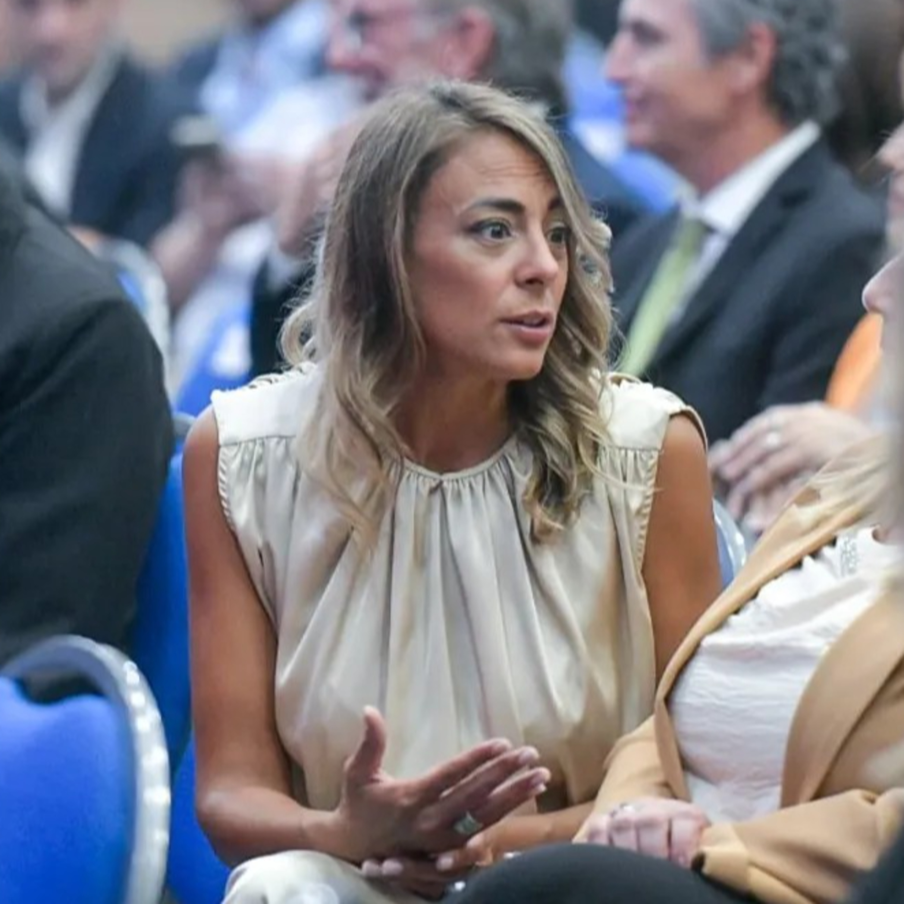 La diputada Arrozogaray gestionó soluciones para demandas educativas episode artwork