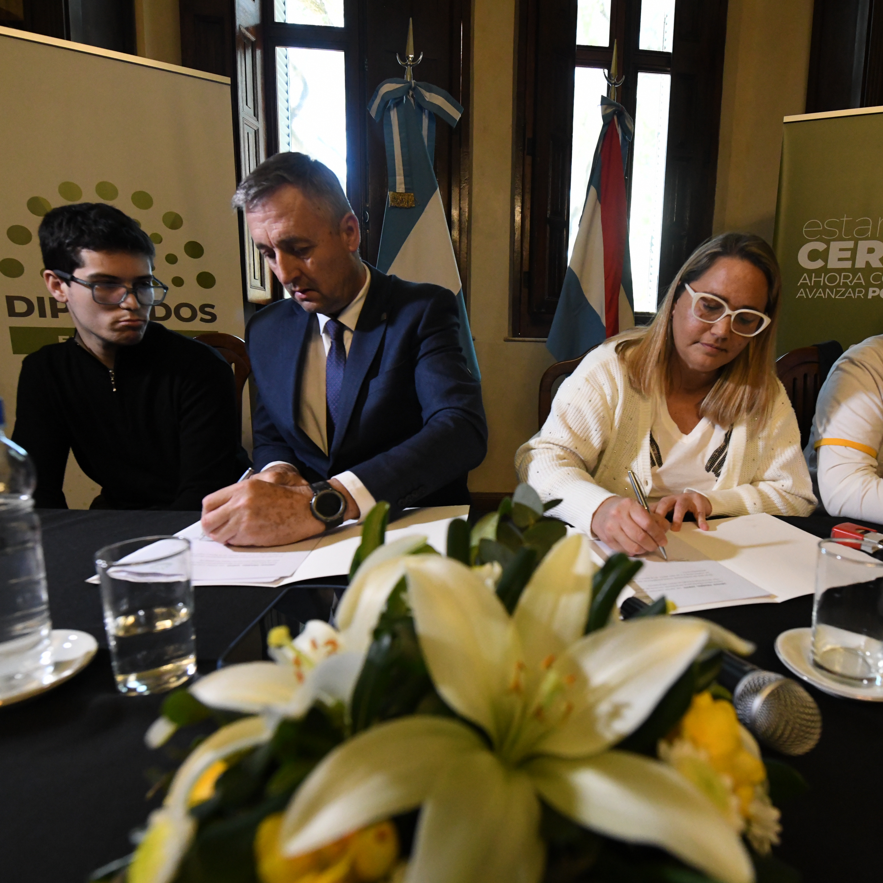 La comunidad de Aspasid vivió con emoción la firma de un convenio con Diputados episode artwork