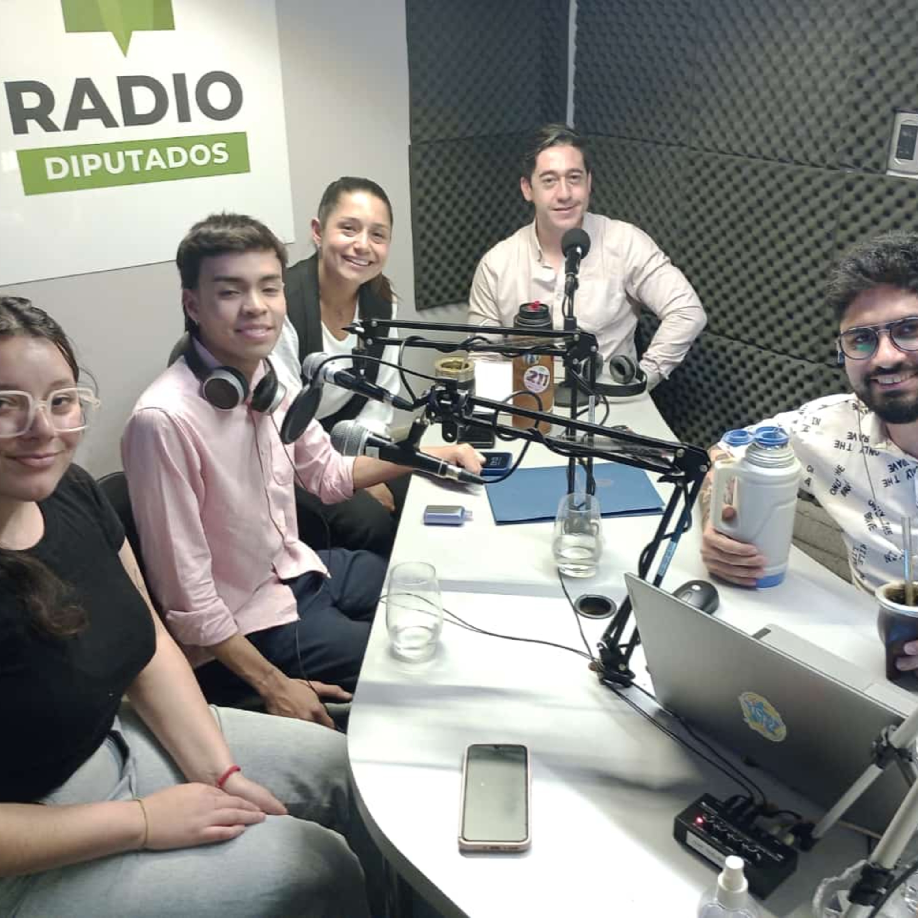 Parlamento Digital - Episodio 3: Redes Sociales (parte 1) episode artwork