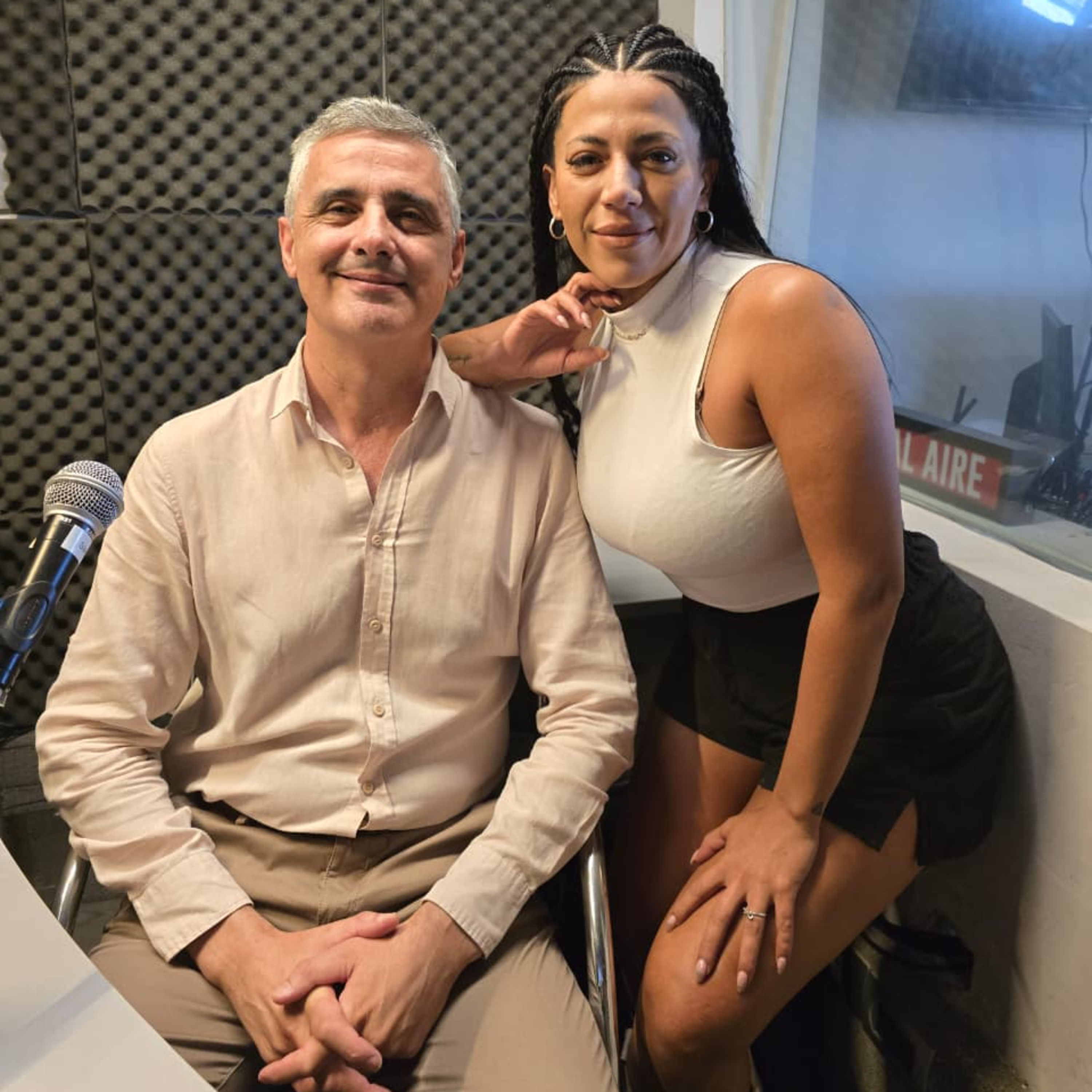 Luz y taquígrafos: el programa de Radio Diputados que lleva cinco temporadas y fue declarado de interés  episode artwork