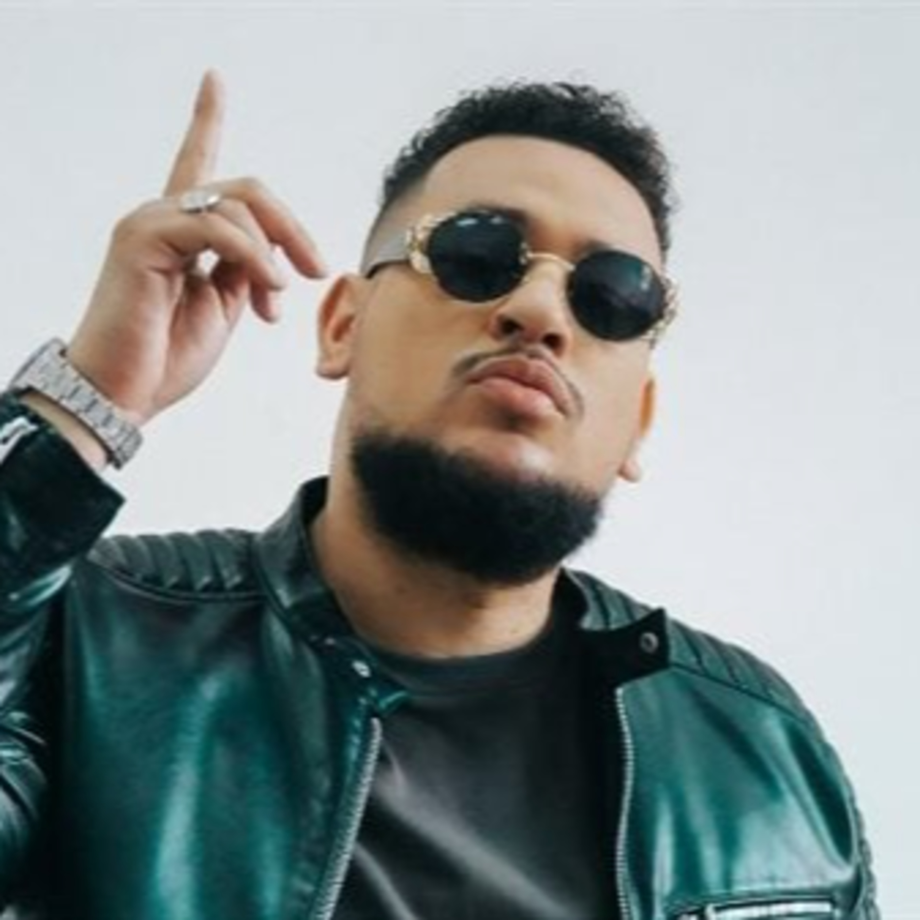 AKA And Dj Swing Gagasi Fm encounter