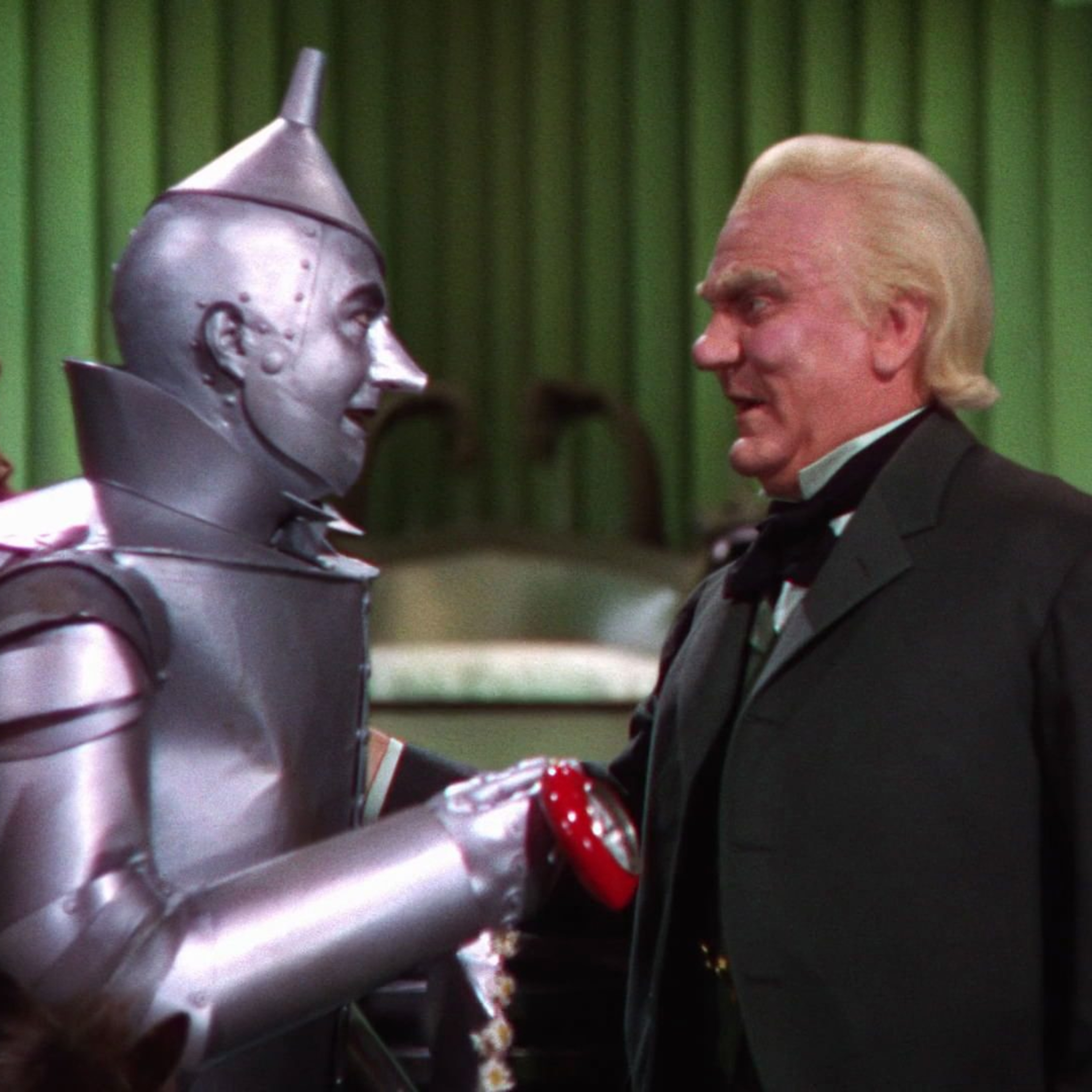 Episode 229: That No Good, Lying Wizard of Oz episode artwork