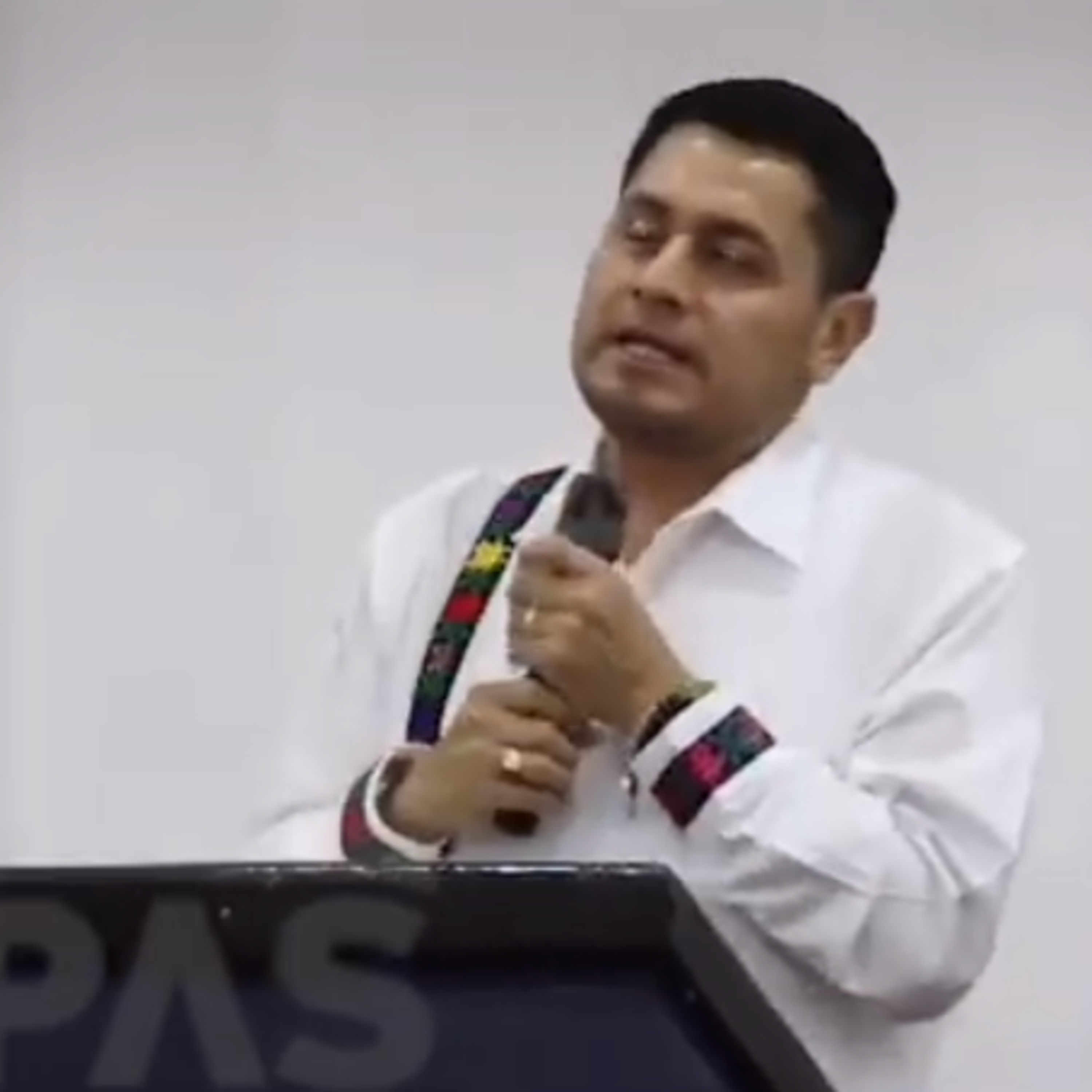 Director del ICHEJA certifica educación sin que adultos apliquen exámenes episode artwork