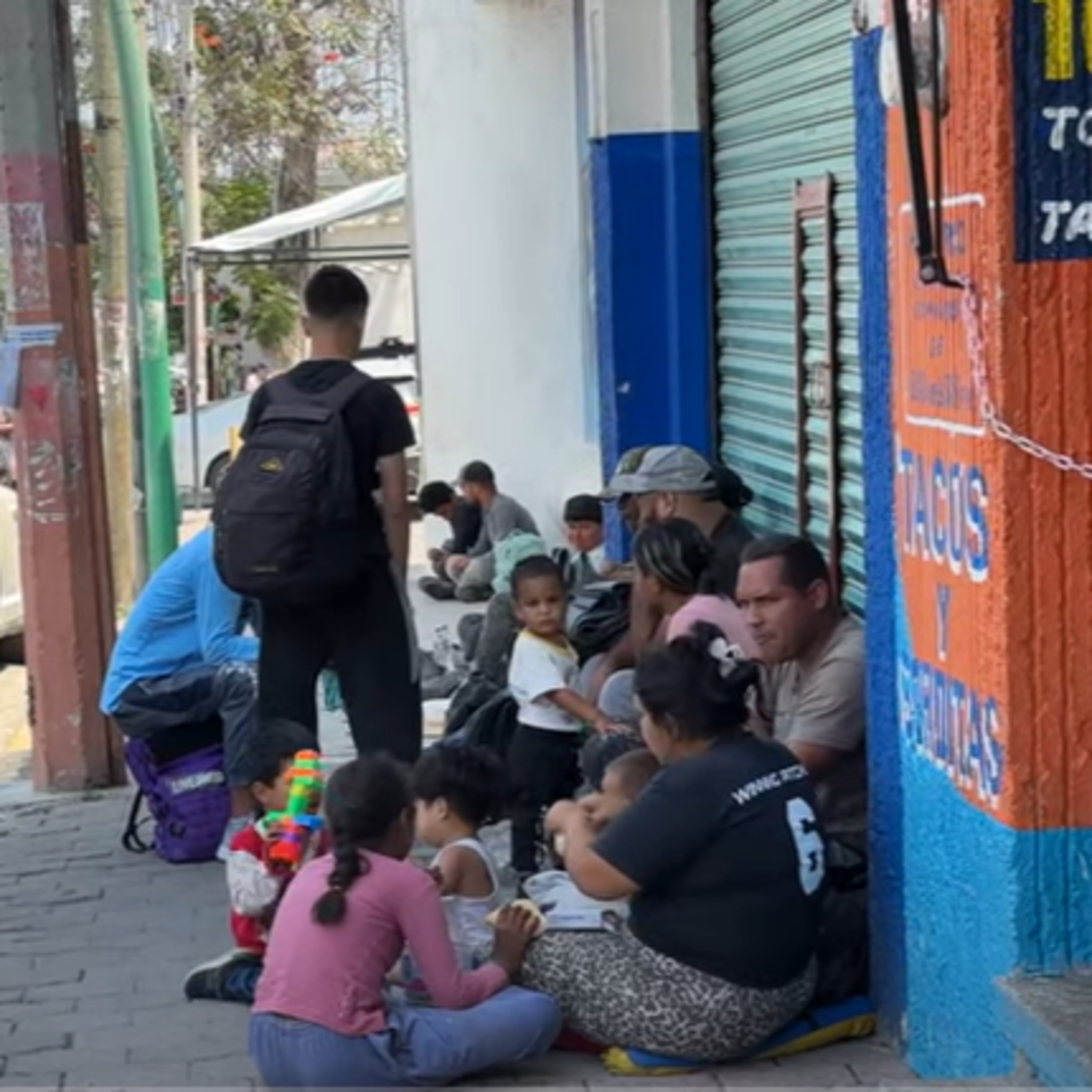 Exigen reubicar a migrantes en Tuxtla Gutiérrez episode artwork