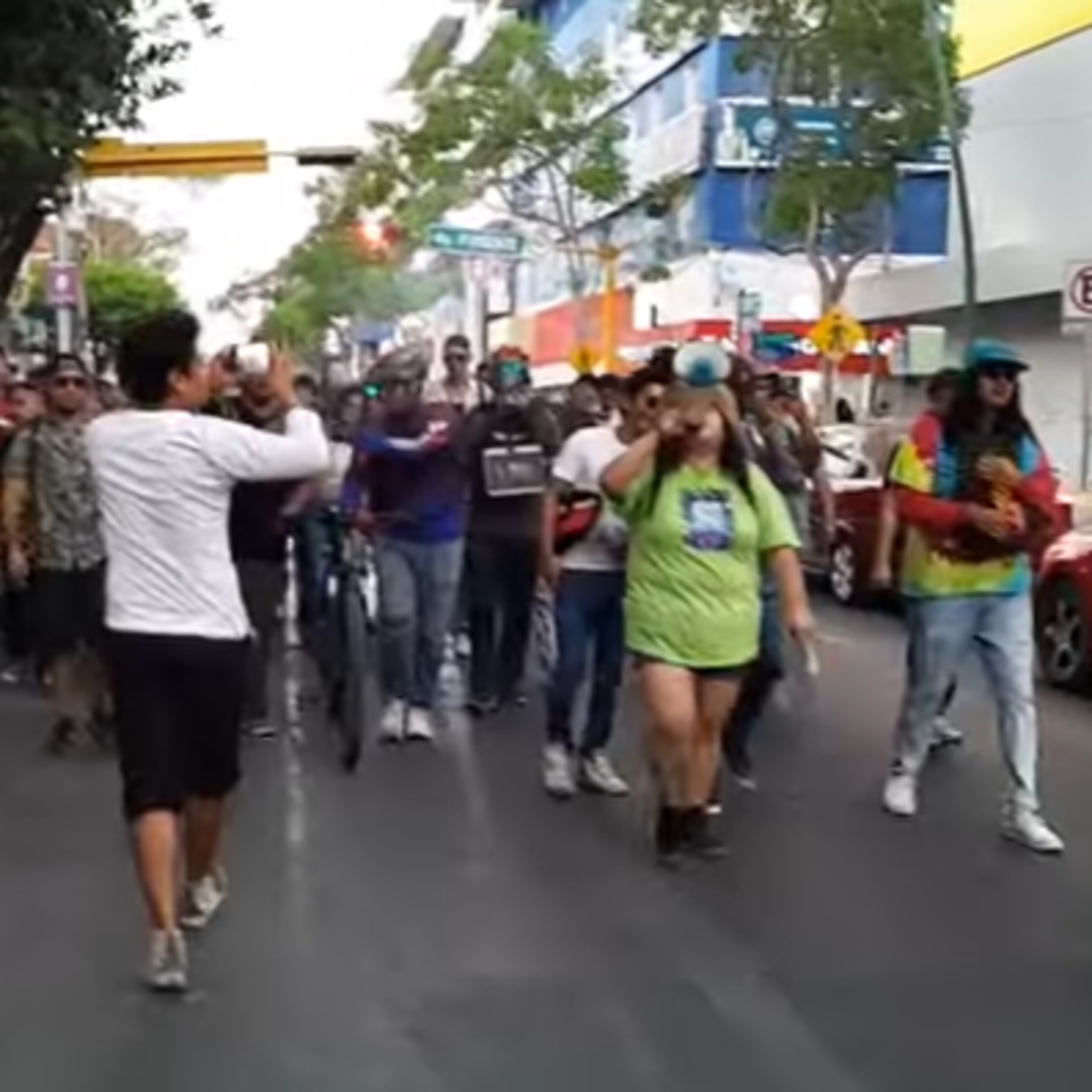 La marcha estuvo ‘chida’; piden legalizar el ‘chubidubi’ episode artwork