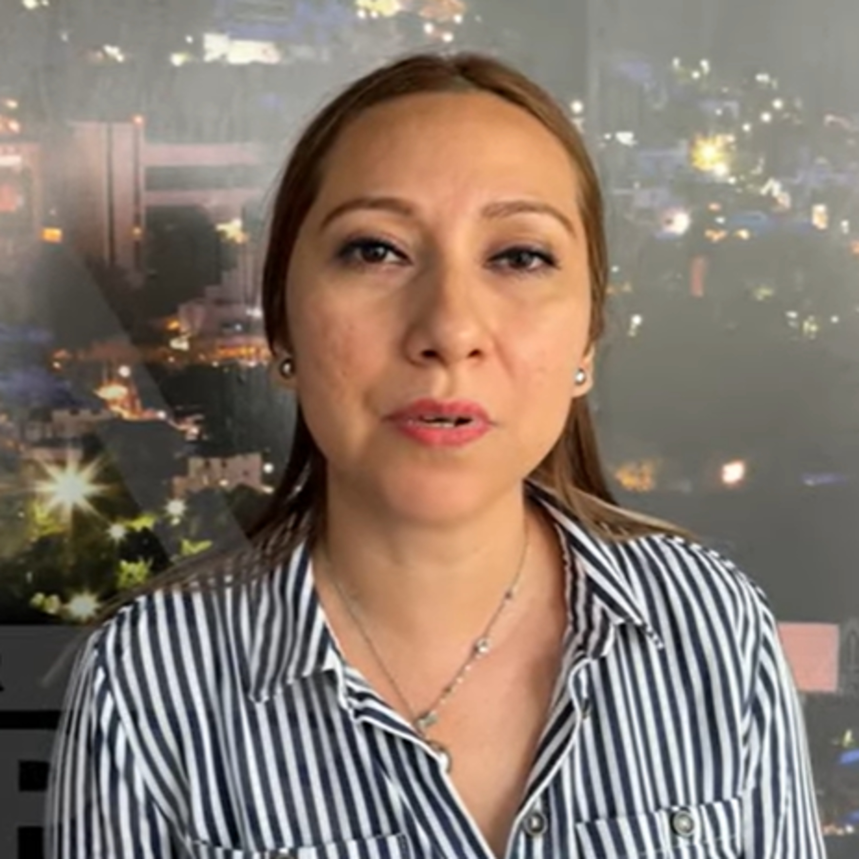 A ella la despidieron de la Consejería Jurídica por enfermarse episode artwork