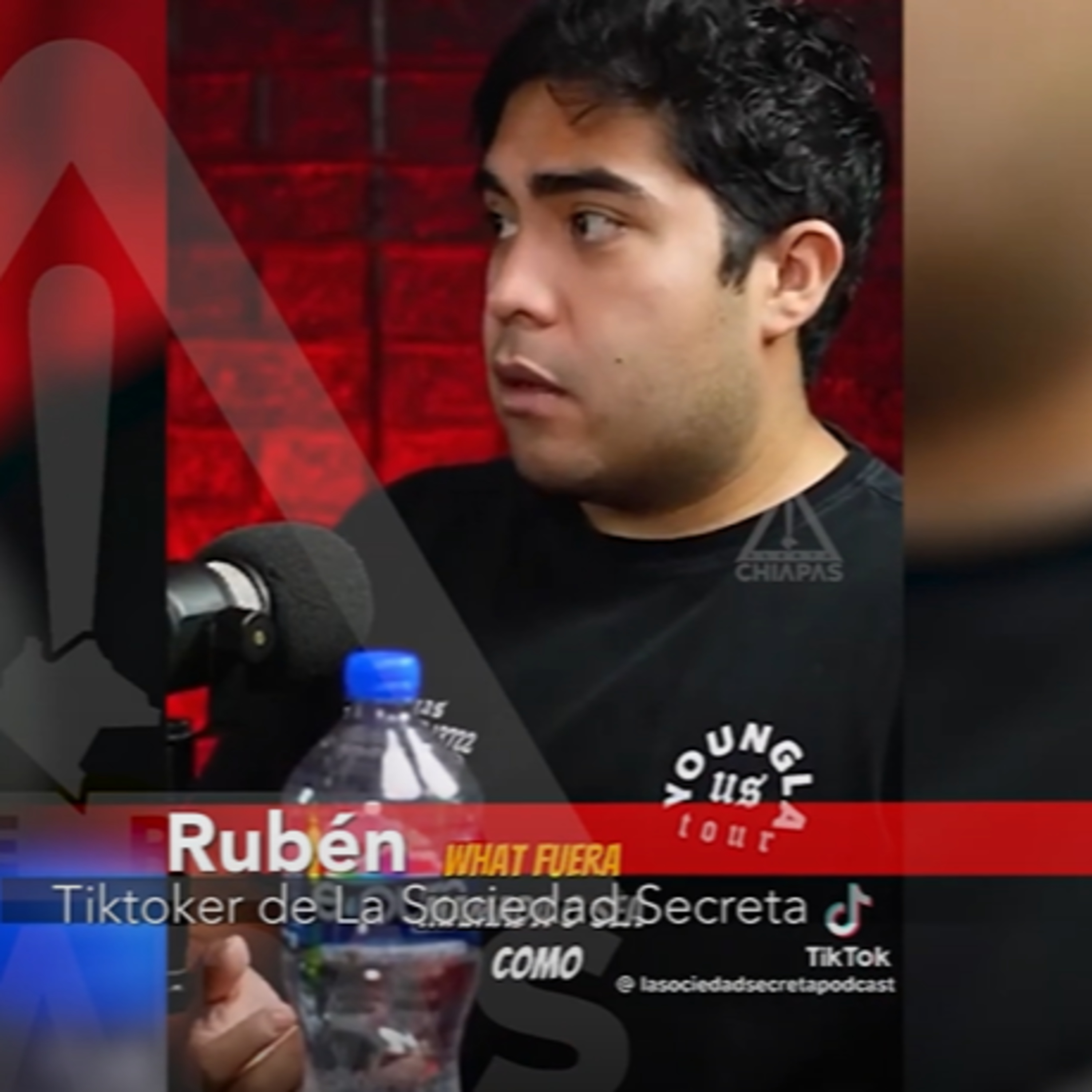 Tiktoker dice que rituales en iglesia de Chiapas le dieron ganas de vomitar episode artwork