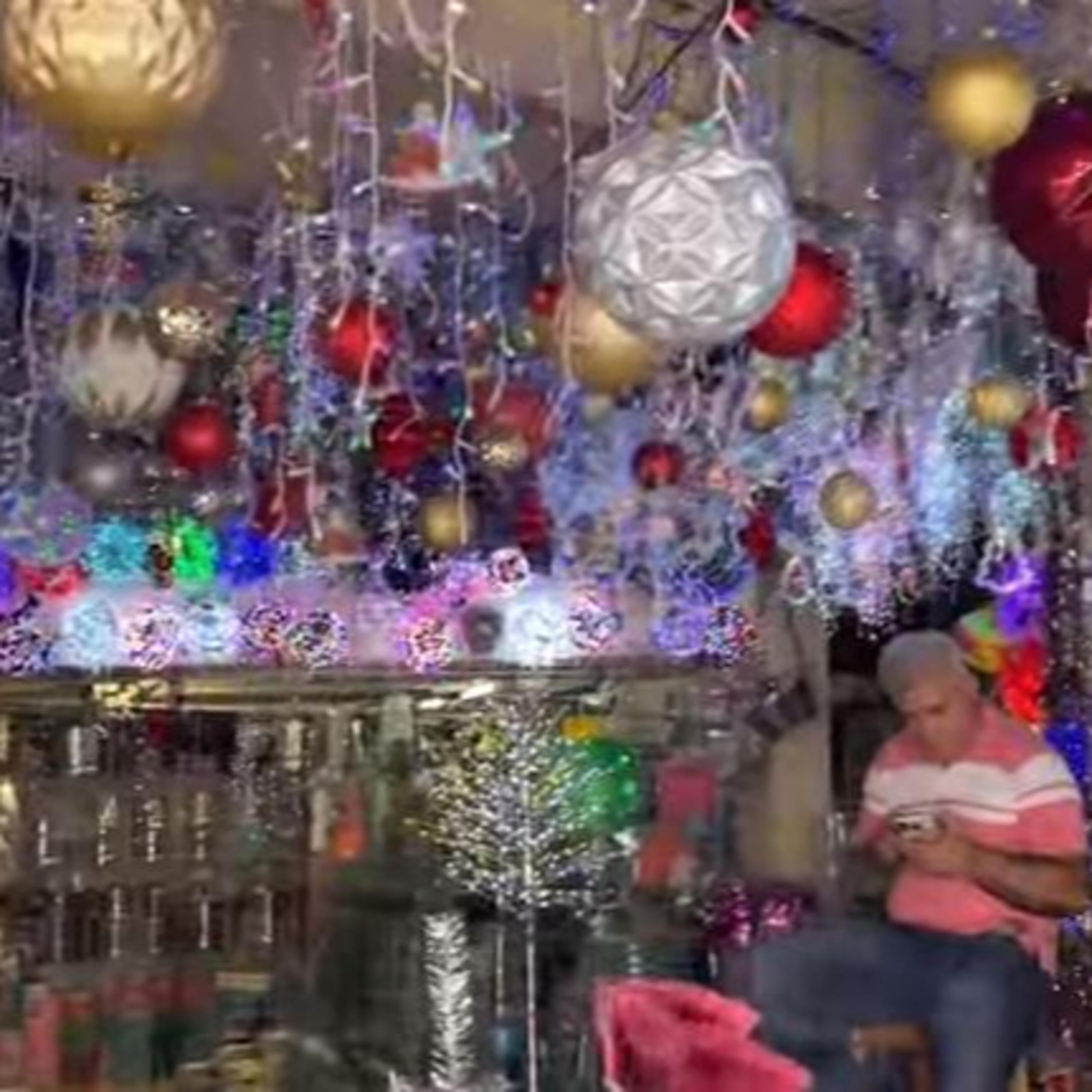 ¿Listos para sumergirse en el bullicio navideño del centro de Tuxtla? episode artwork