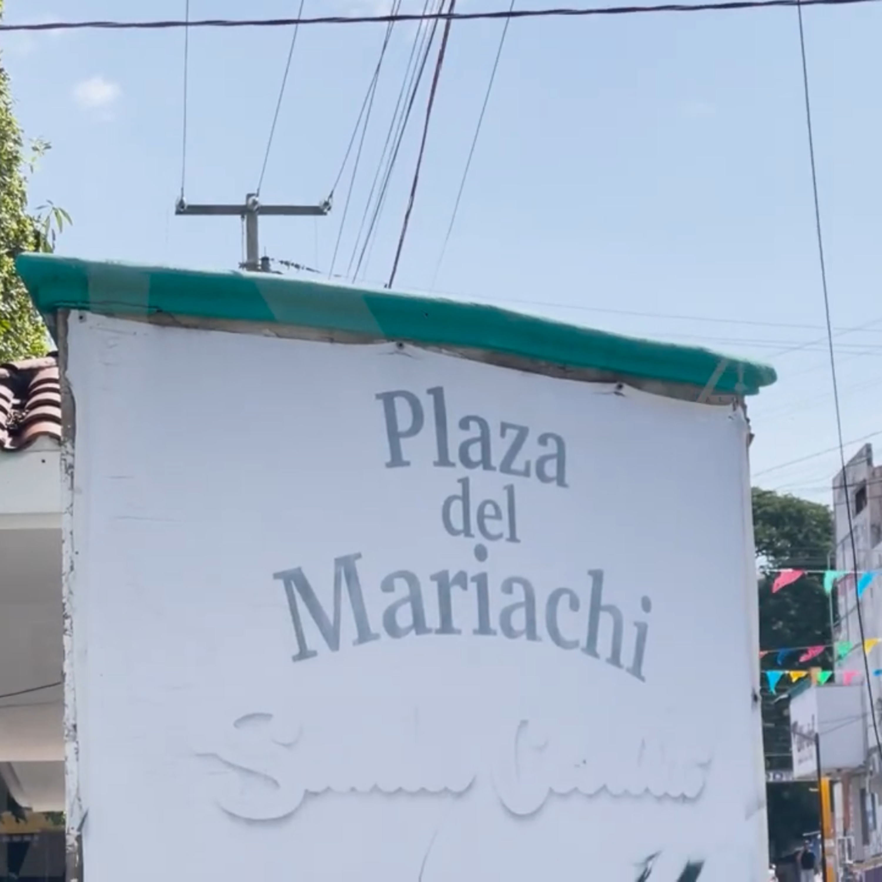  42 años de tradición: La Capilla de Santa Cecilia y Plaza del Mariachi  episode artwork