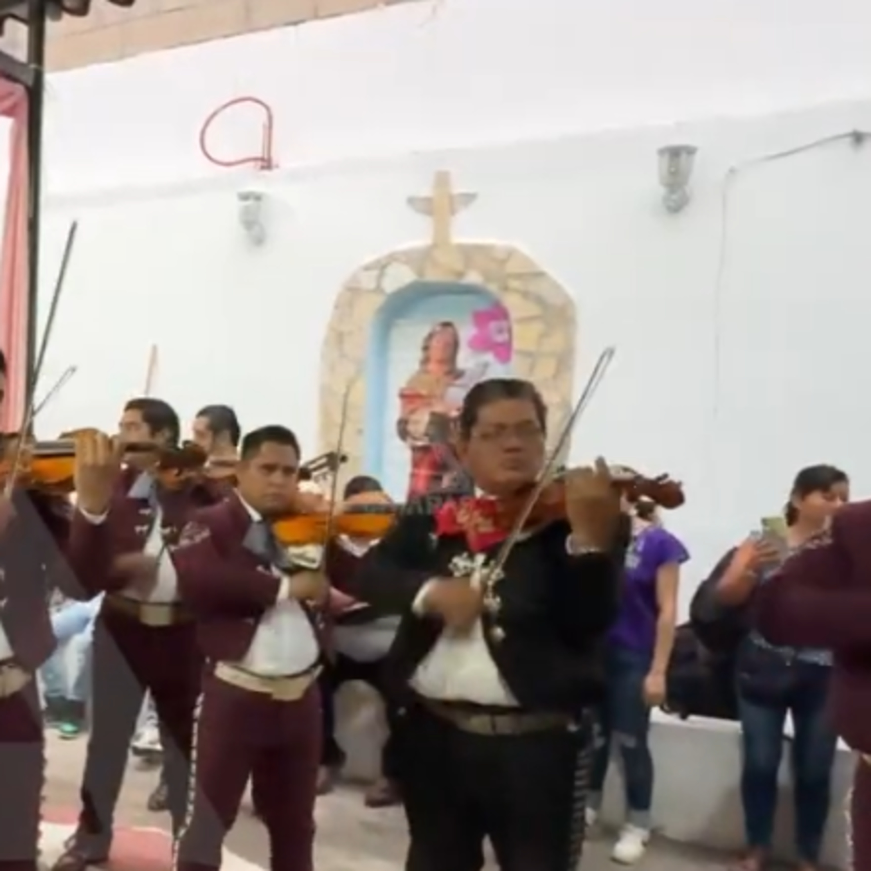 Misa con mariachis y bendición de instrumentos en honor a Santa Cecilia episode artwork