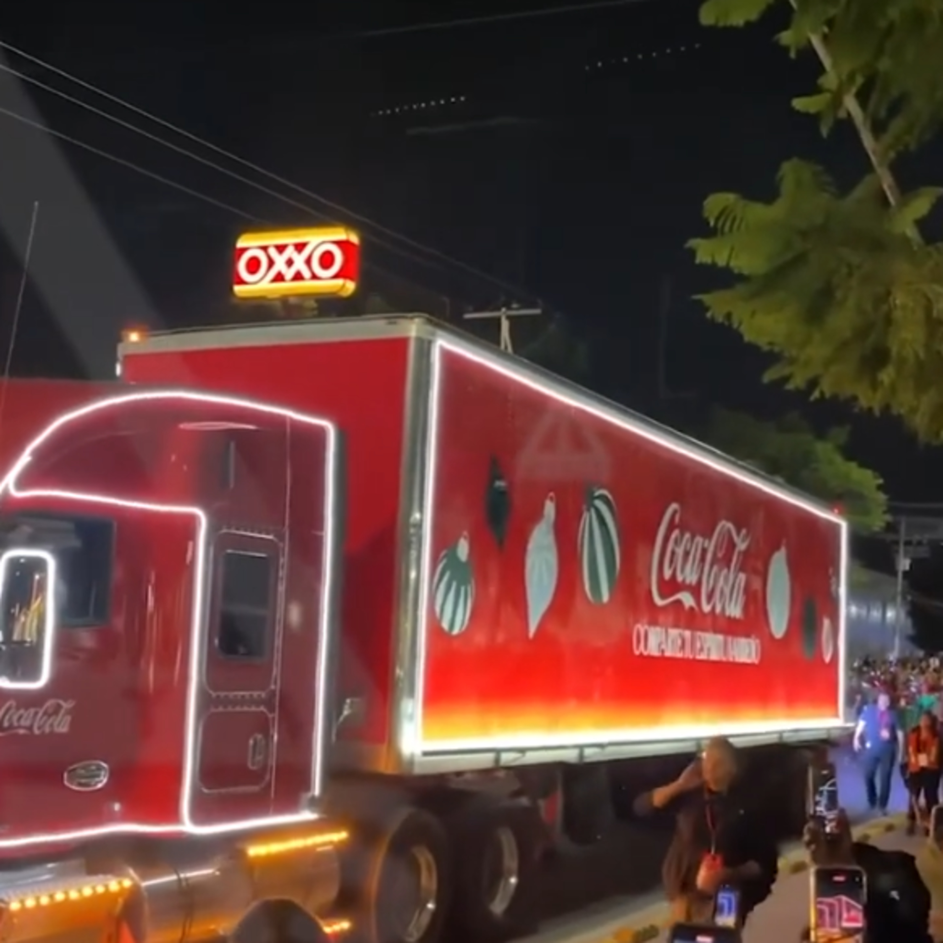 🎄 Caravana Coca-Cola 2024: Más grande que nunca en Tuxtla 🎅✨ episode artwork