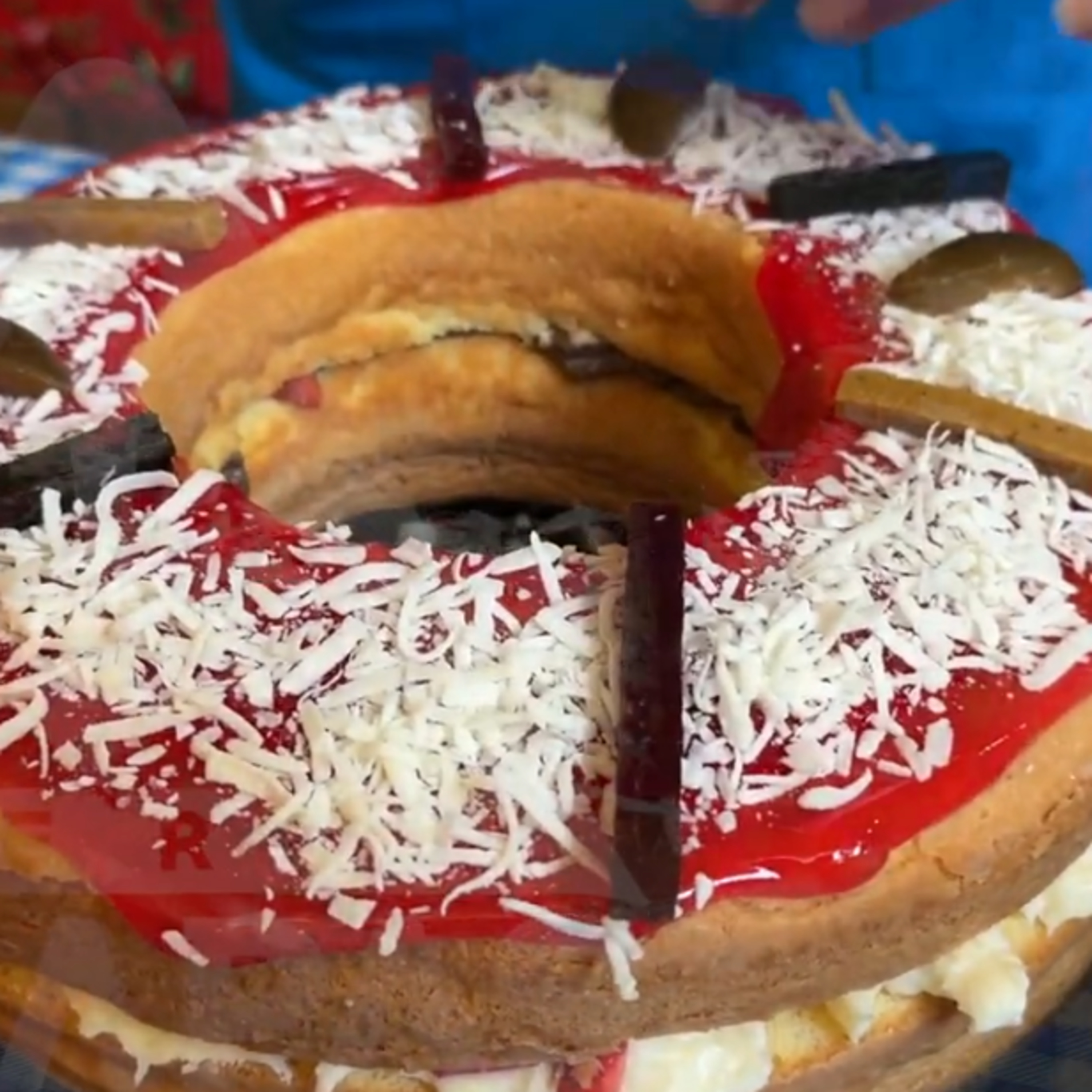  🍞 Doña Rose: 25 años endulzando la tradición de la Rosca de Reyes episode artwork