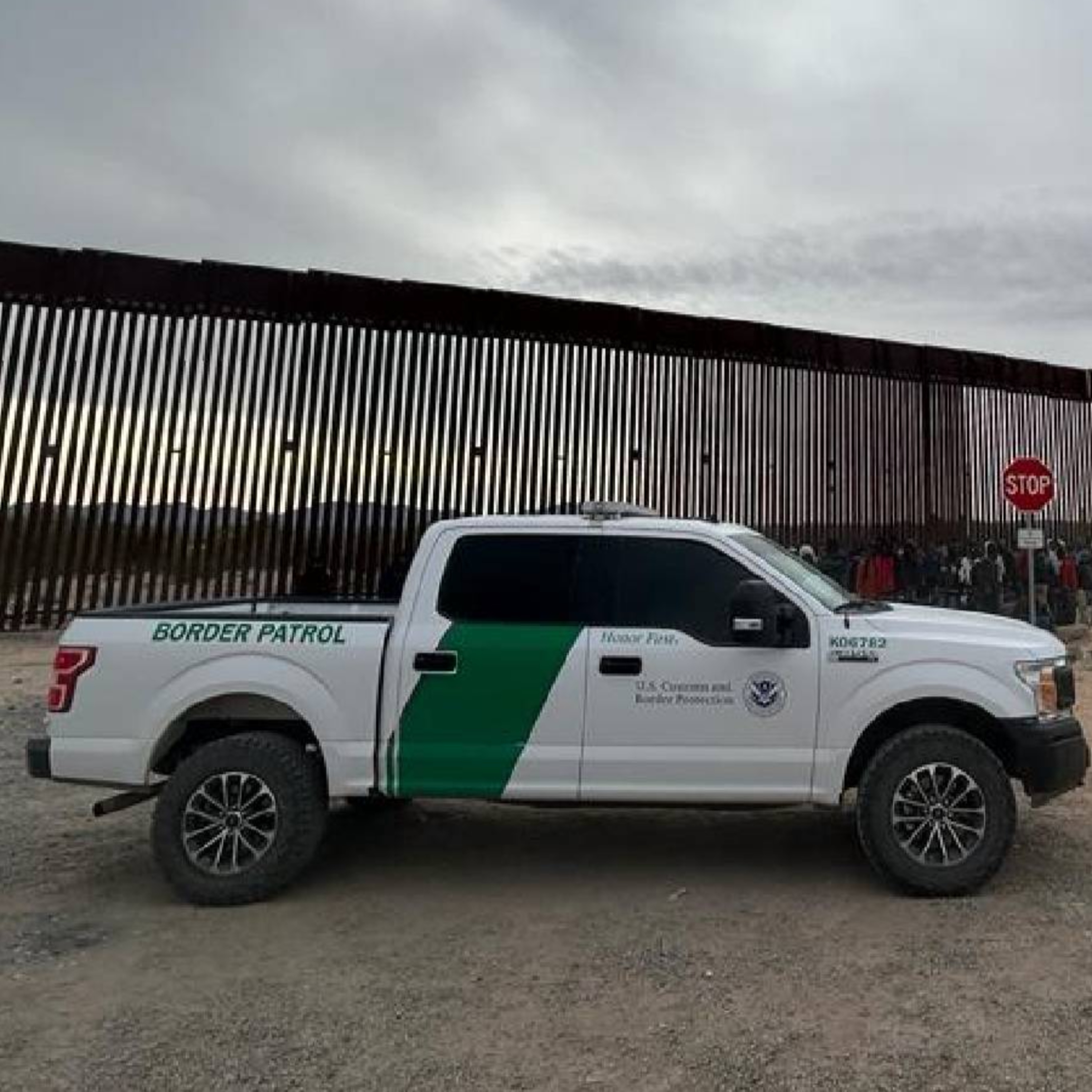 FRONTERAS ABIERTAS talking point DE LOS TRUMPISTA EN VIVO CON EL PROTESTÓN CUBANO episode artwork
