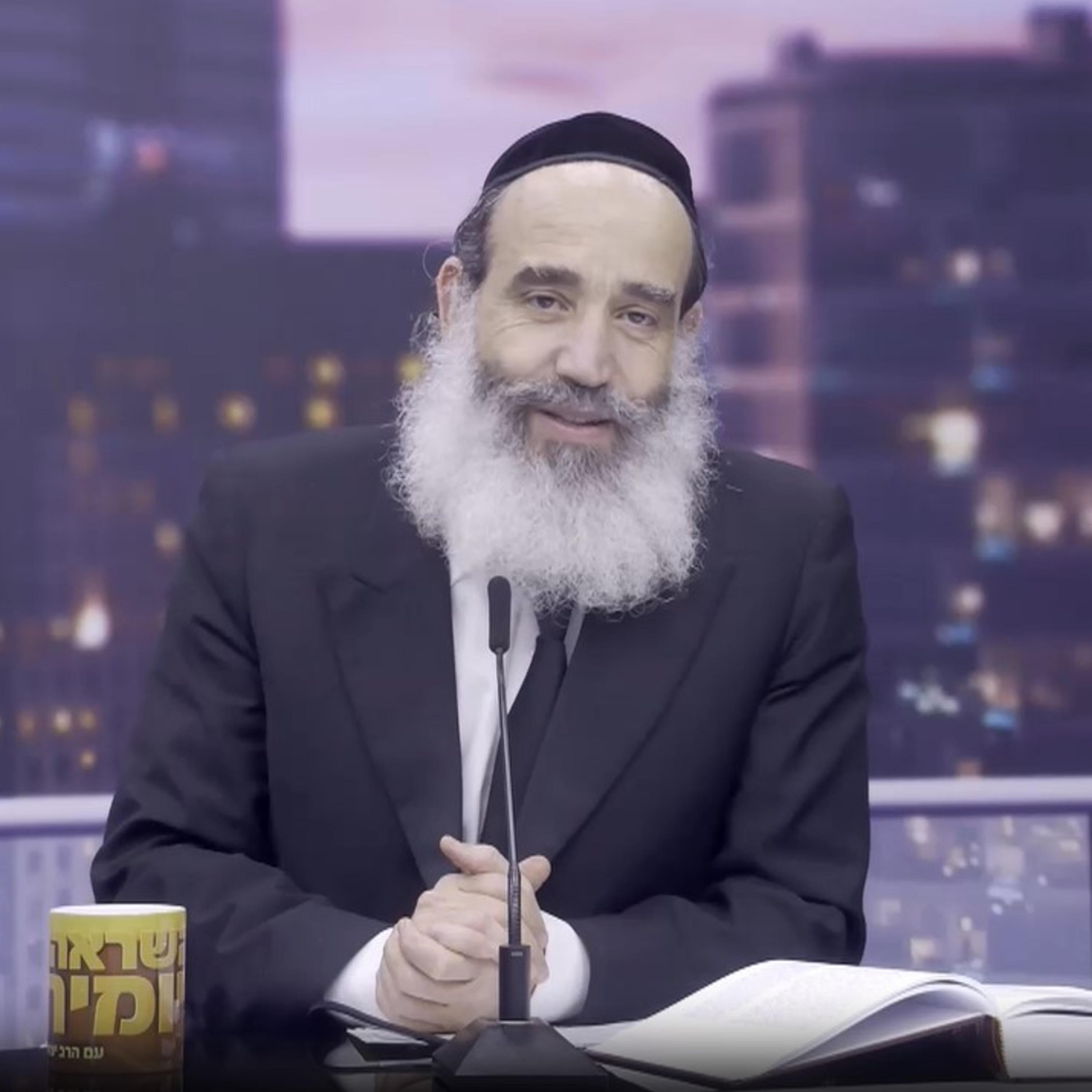 הרב יצחק פנגר עם השראה יומית: מי האוהב ומי האויב? episode artwork