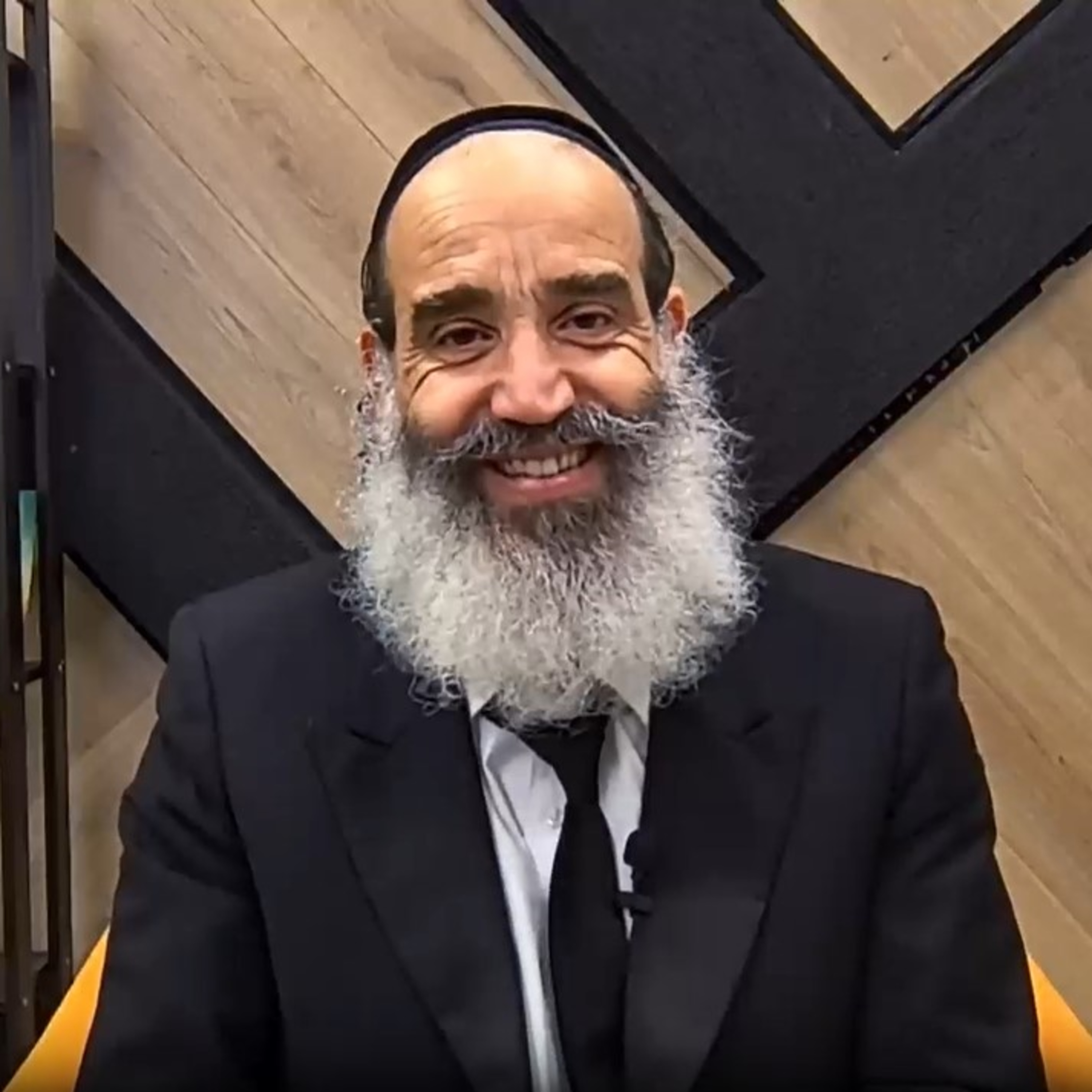 הרב יצחק פנגר עם השראה יומית: "התמודדות מול אכזבות" episode artwork
