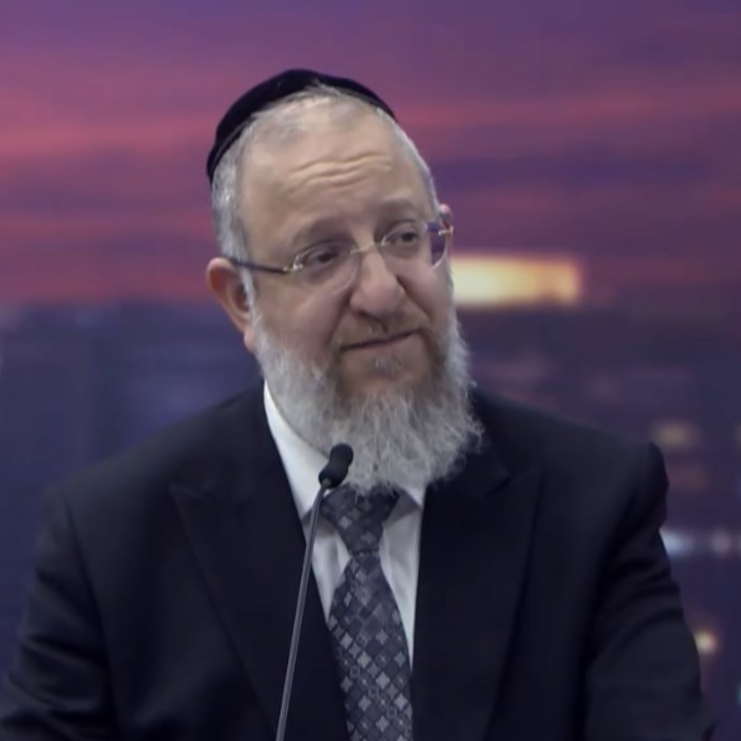 הלכה למעשה: האם צריך להתייעץ על כל קבלה? הרב ירון אשכנזי משיב לשאלות הצופים בהלכה episode artwork