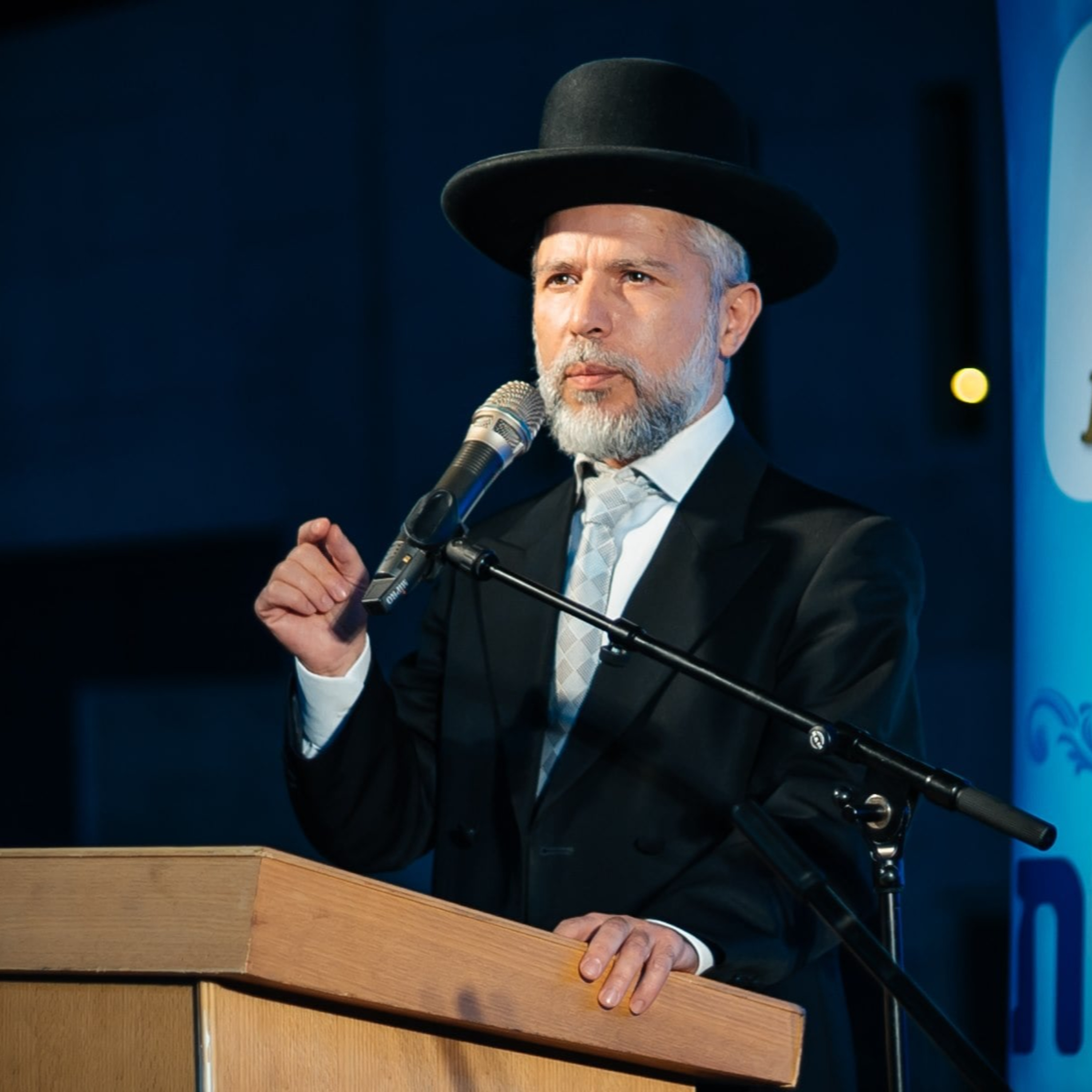 הרב זמיר כהן בשיעורו השבועי: רווחי אוירה טובה בבית ואיך יוצרים אותה episode artwork