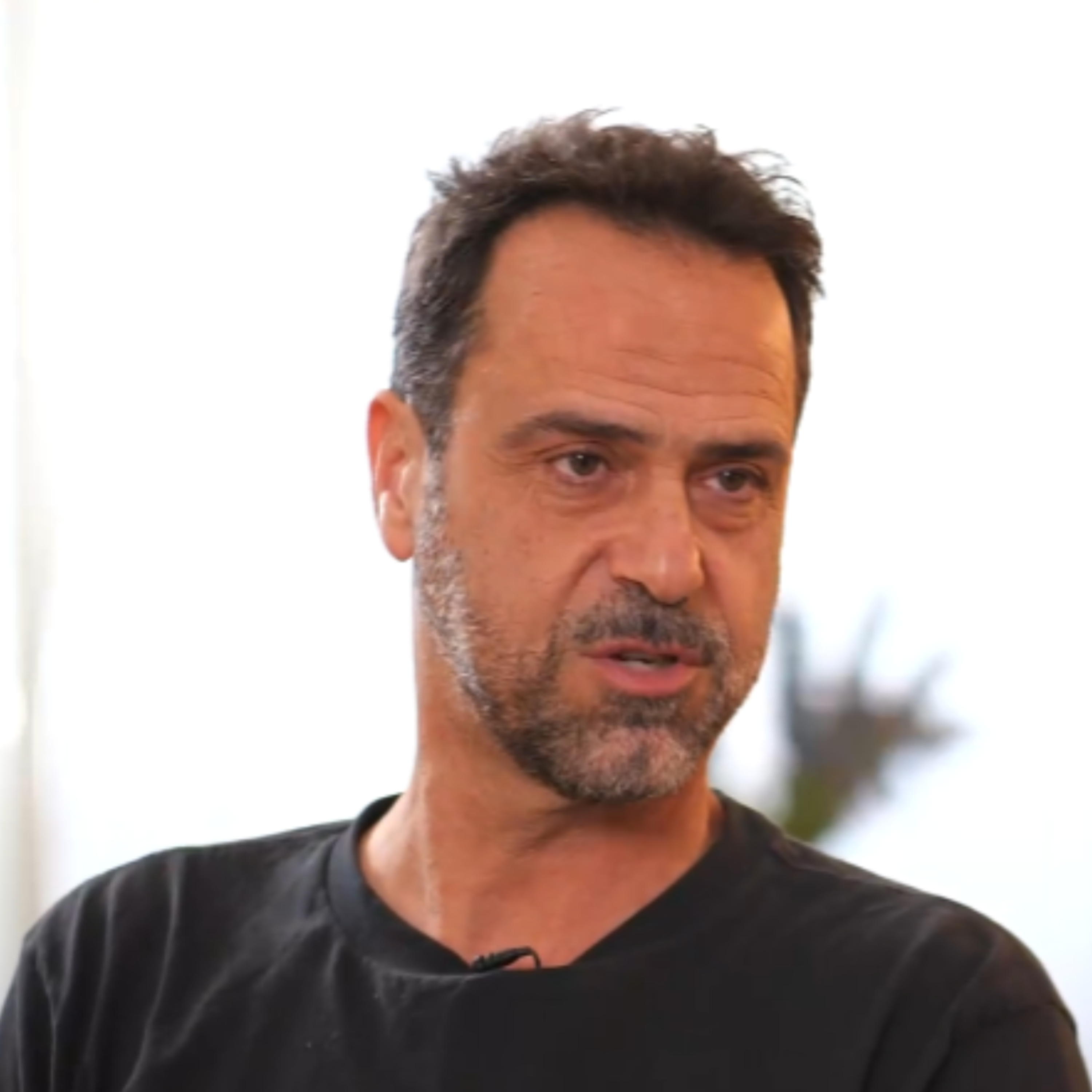 "שמרנו שבת פעם ראשונה בחיים. הילדים עפו": אילן הייטנר, מחבר "חוכמת הבייגלה", על החיבור המרגש ליהדות episode artwork