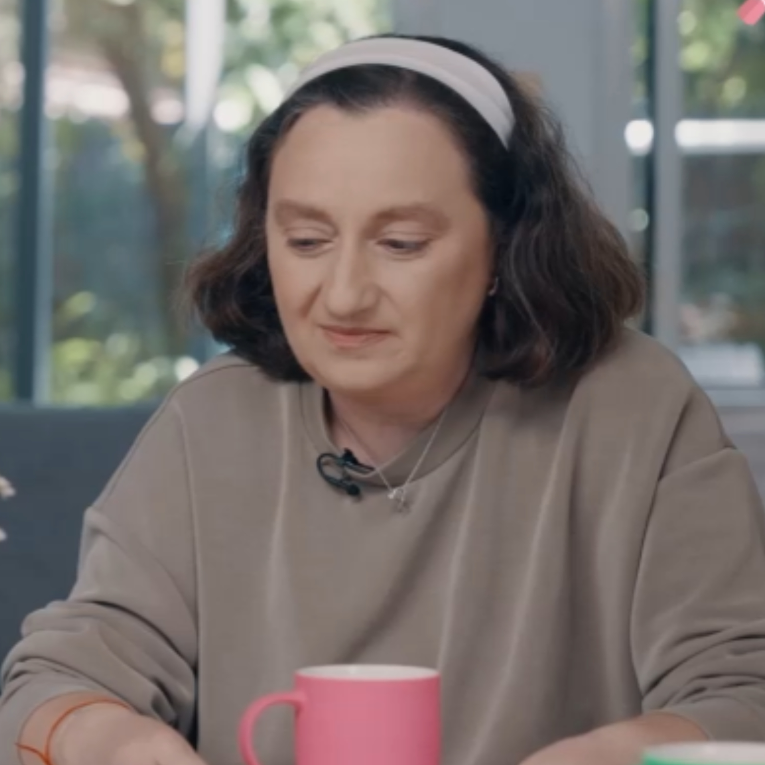 פתוח עם אפרת ברזל – ספיישל פסח: "פחדתי לצאת מהשבי ולגלות שמשהו רע קרה למשפחה" episode artwork