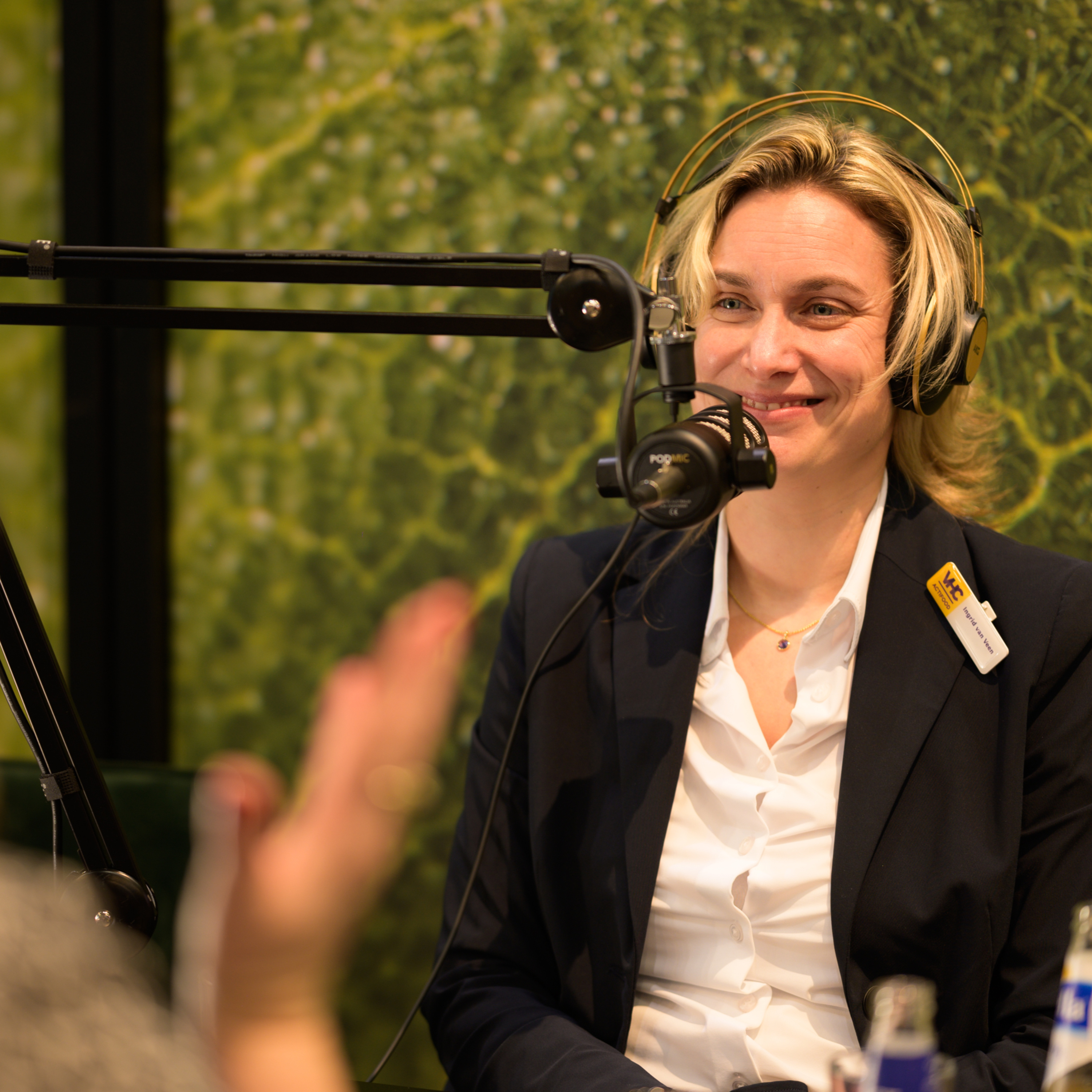 Ingrid van Veen vertelt over hoe je een mooie stand neerzet op een beurs | S11E10 episode artwork