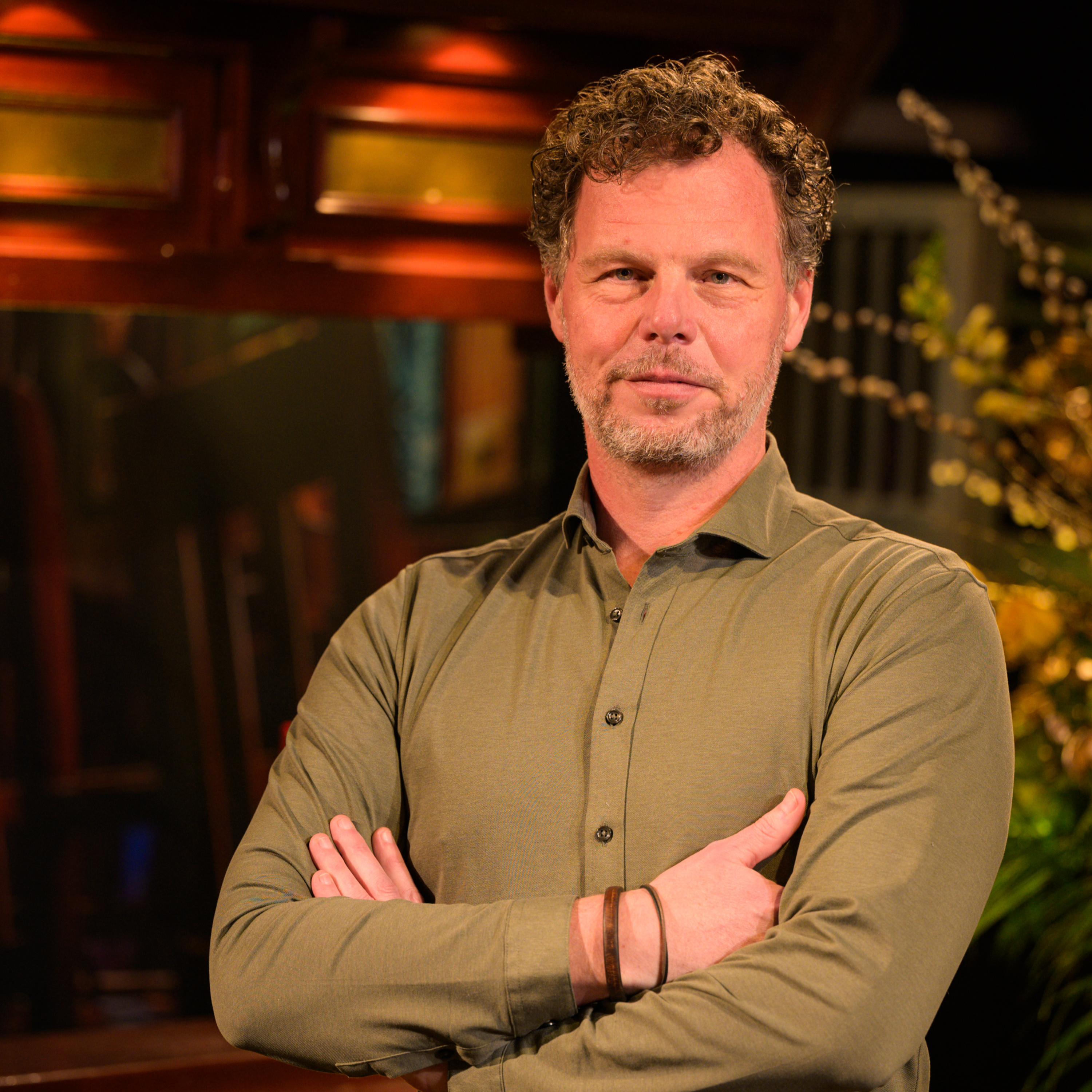 Merken bouwen met smaak – van horeca tot branding Merken bouwen met smaak – van horeca tot branding | Opgenomen op het 25 jaar VHC ActiFood Event episode artwork