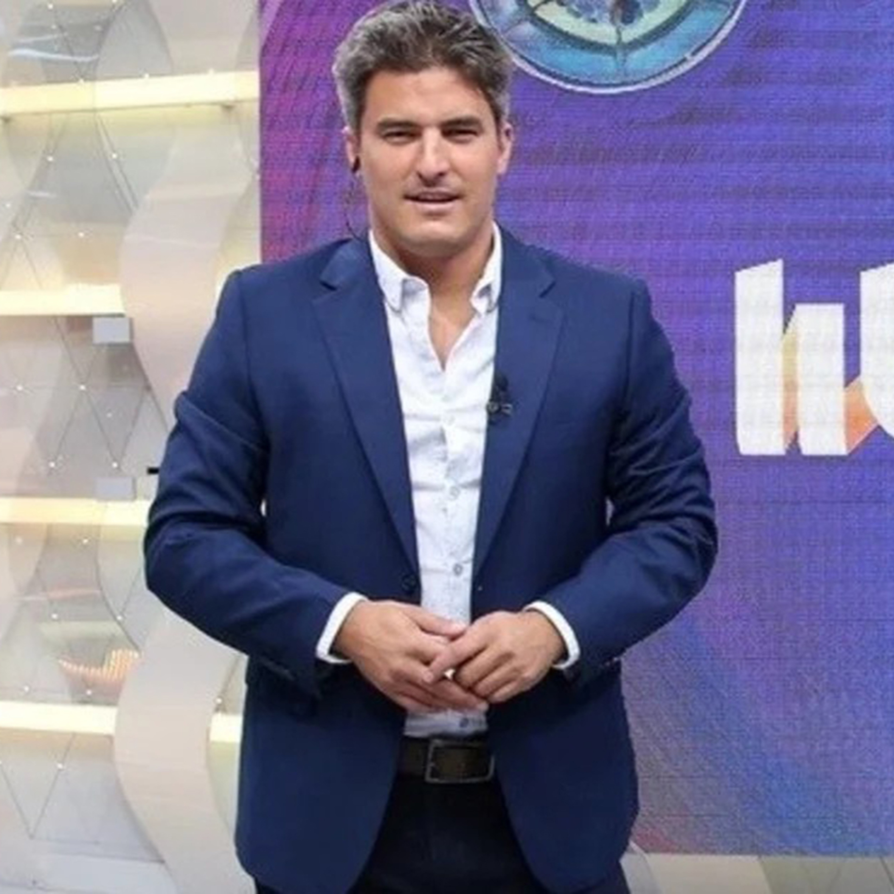 Ariel Senosiain, periodista episode artwork
