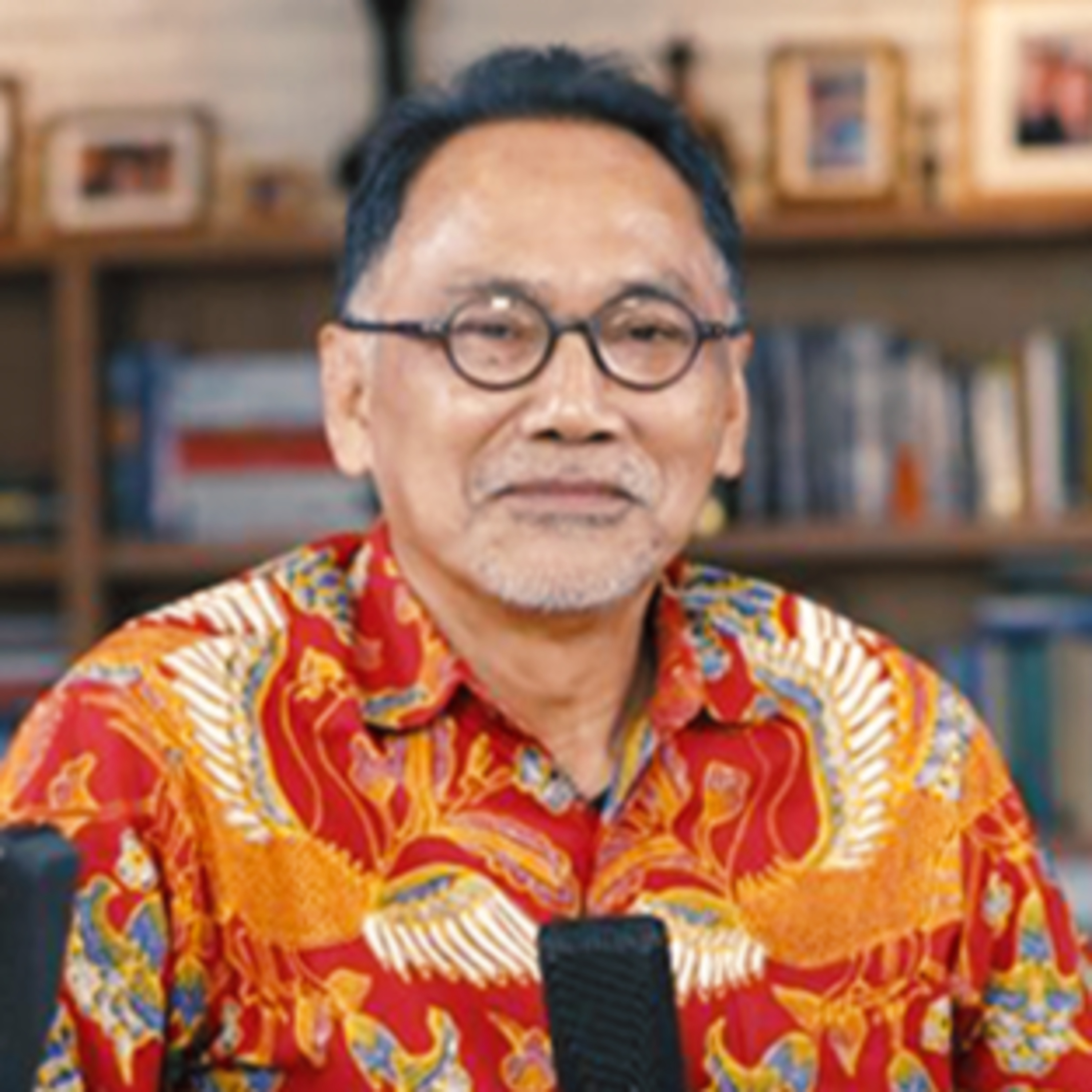 Dari offline ke online: Podcaster membaca sejarah episode artwork