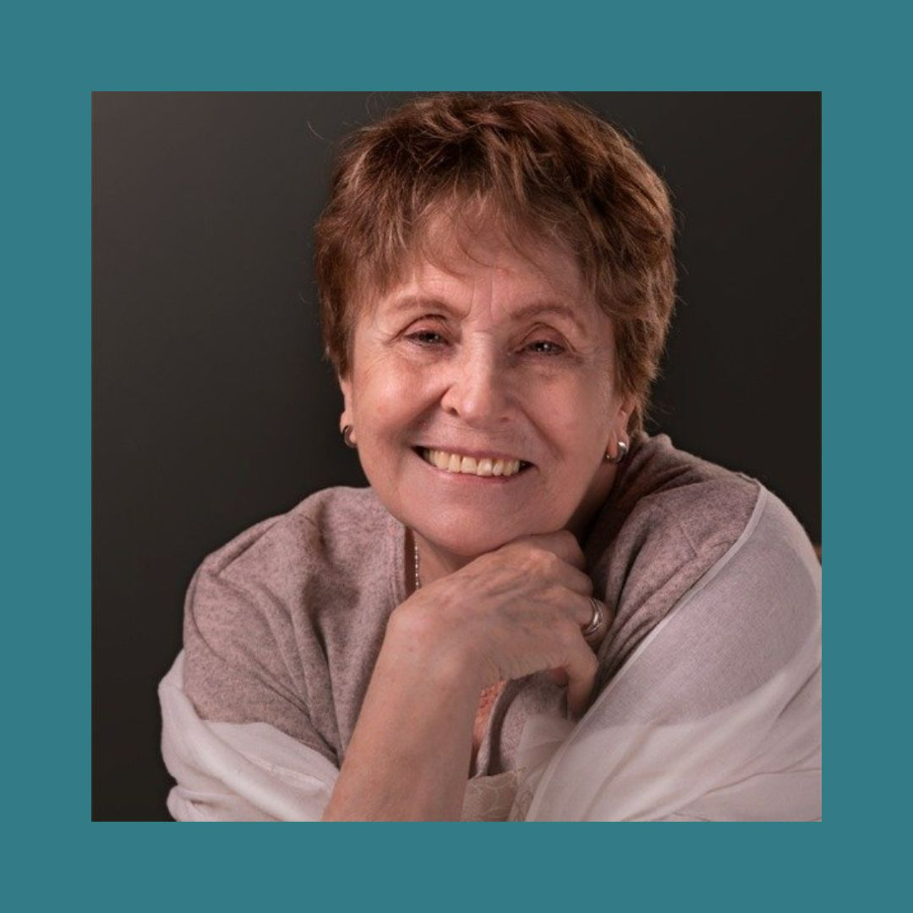 Décimo sexto especial de entrevistas a los autores de "Luvina Editorial" del 25 de Octubre de 2023; escritora y Psicóloga Social argentina Marta Ritondale. episode artwork