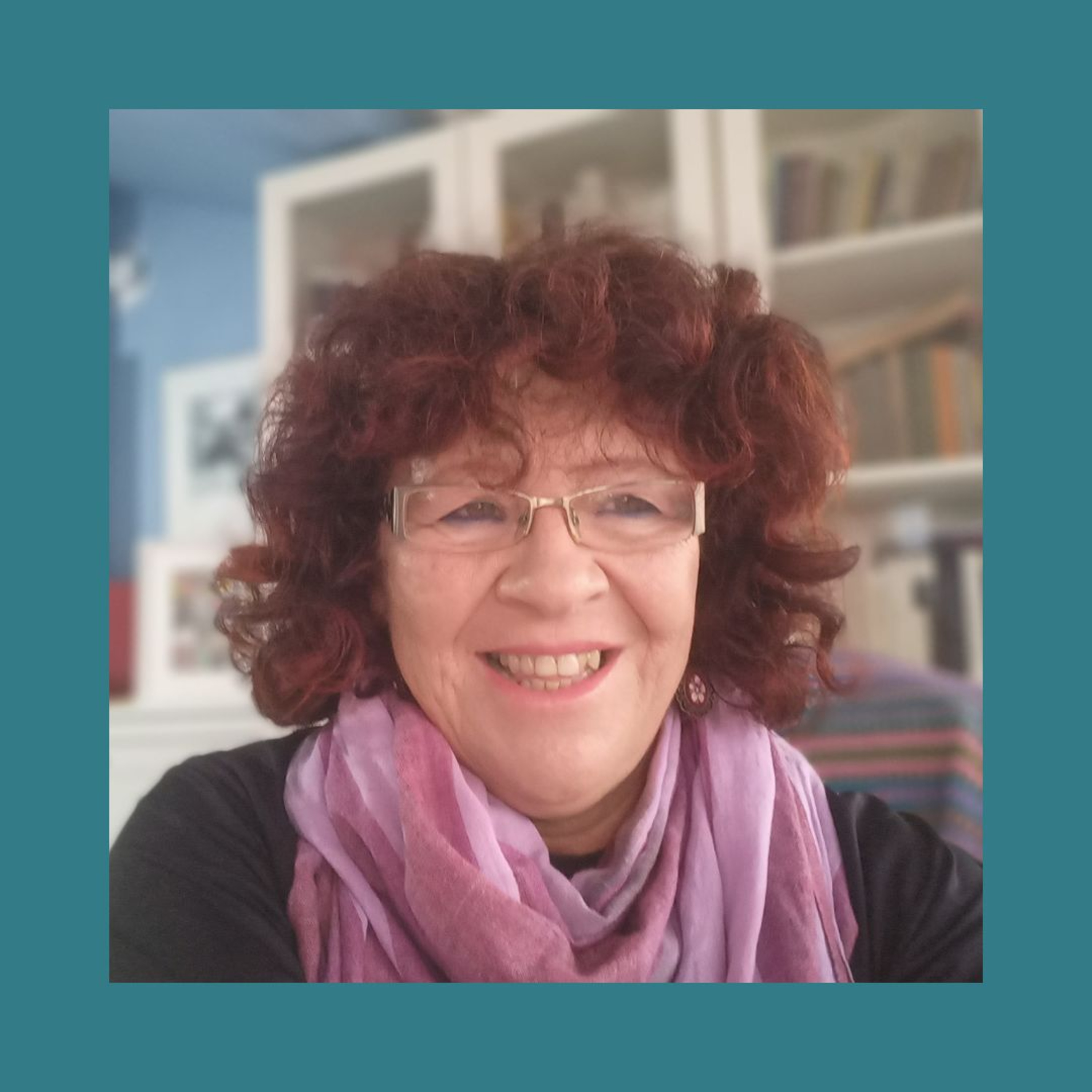 Cuadragésimo sexto especial de entrevistas COLECTIVO MALAGUEÑO DE ESCRITORES - profesora de Lengua Castellana y escritora española Marisi Morales Martínez del 5 de Junio de 2024. episode artwork
