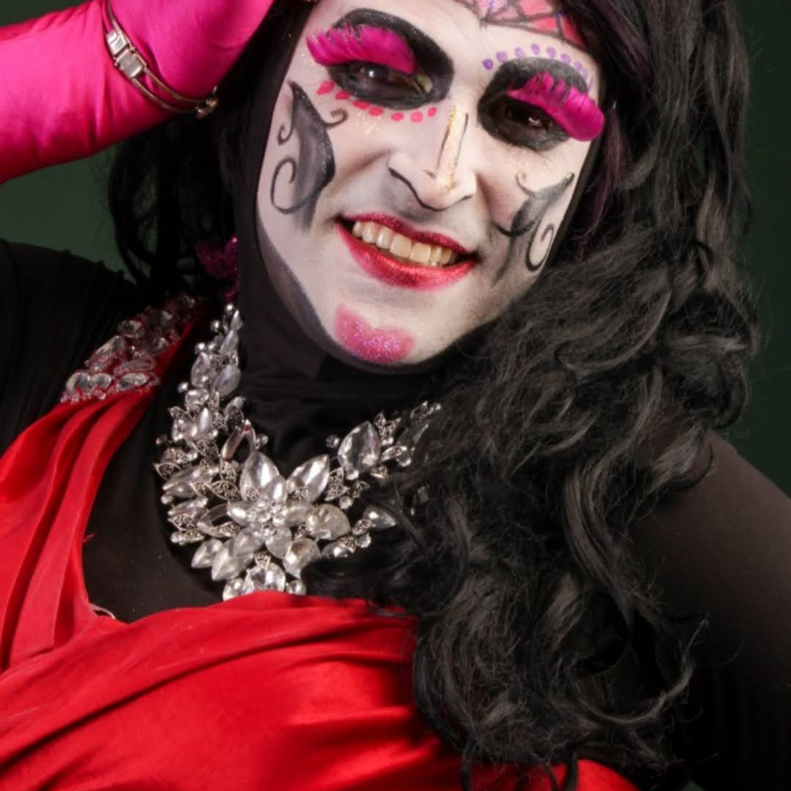 16º especial de "Cuéntame tu historia" del 1ro. de Abril de 2026; personaje de comedia Catrina hija de Poota. episode artwork