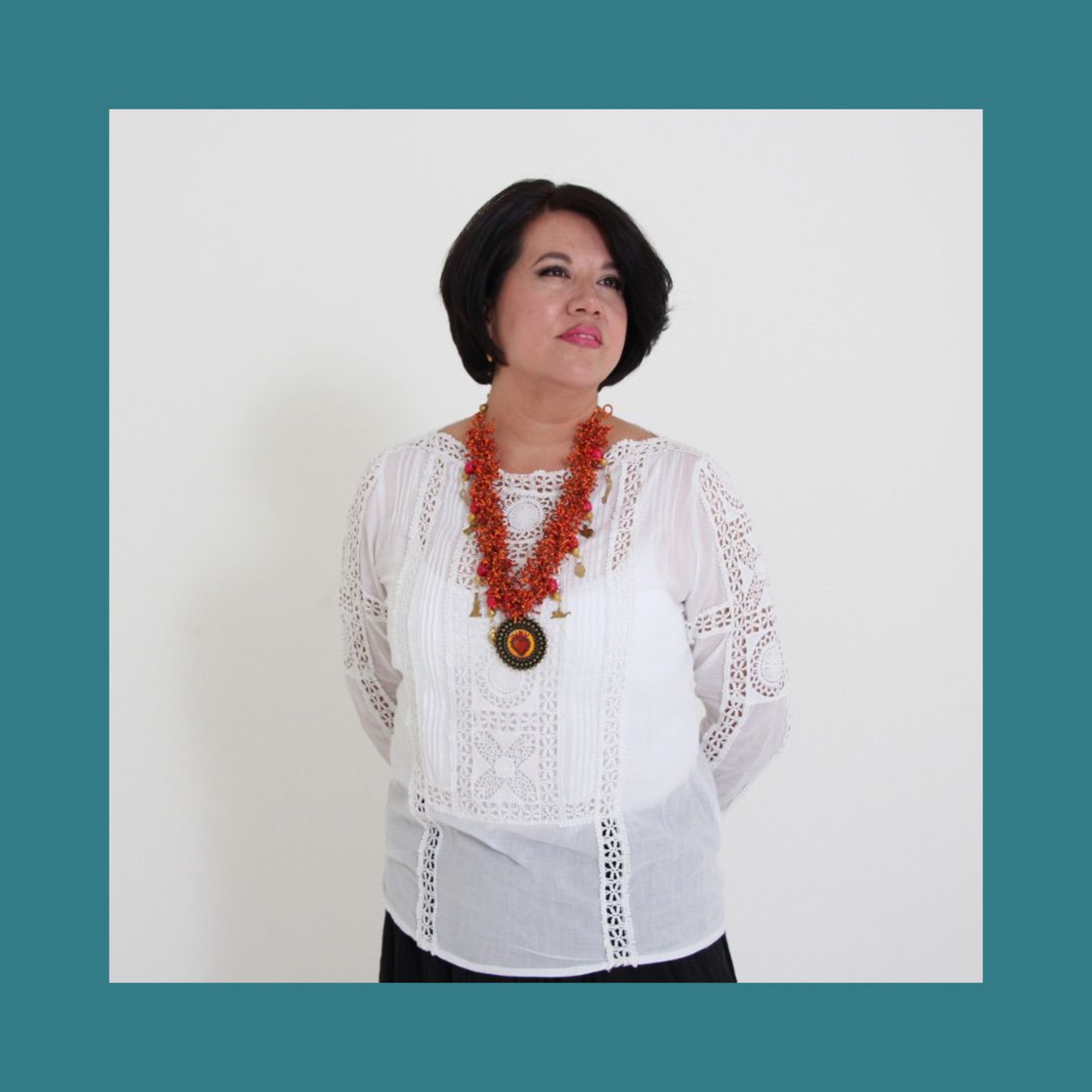 Entrevista a la bruja terapeuta mexicana Gina Cárdenas del 6 de Mayo de 2026. episode artwork