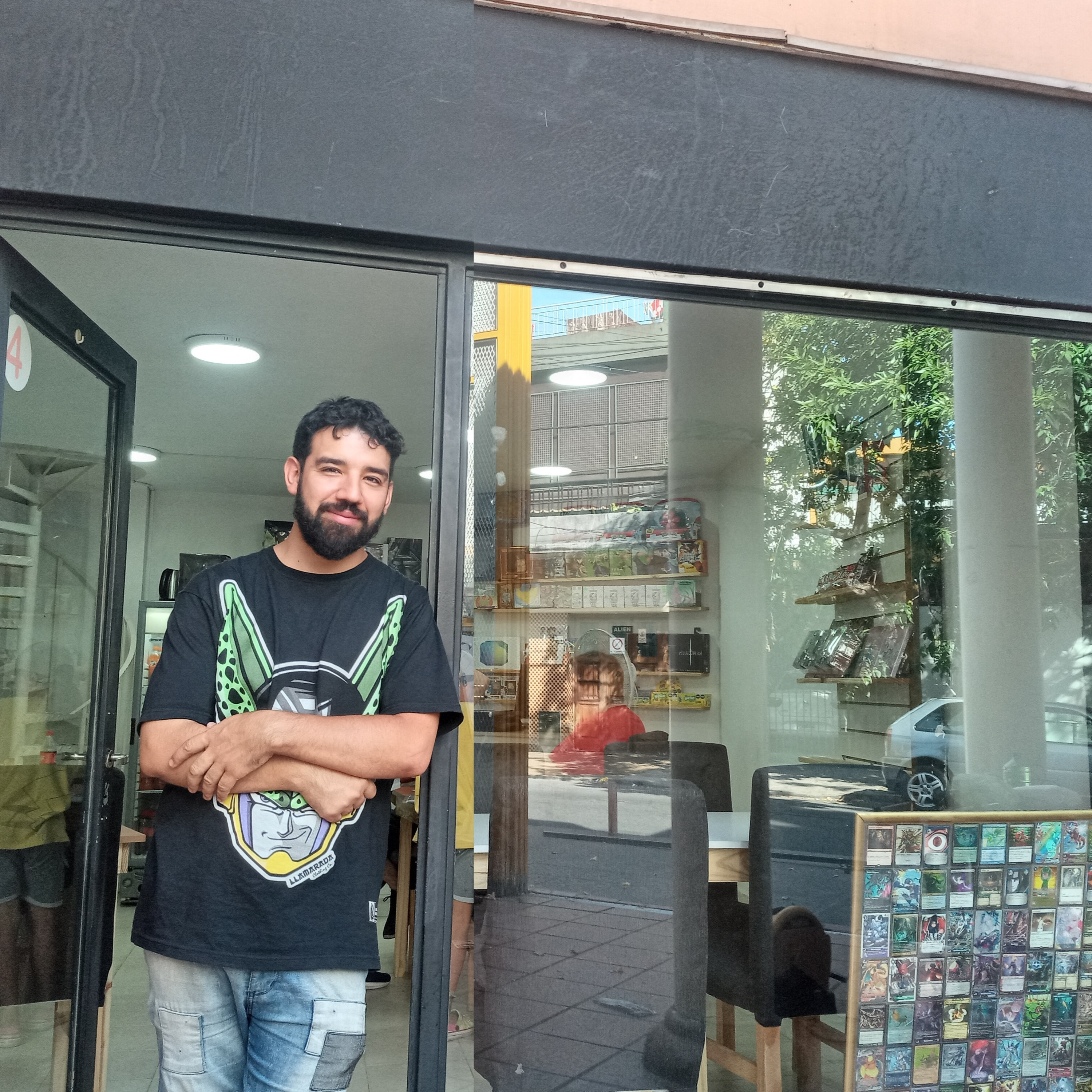 Conociendo Comiquerías: "My Little Kioto" (Martín Coronado/Ciudad Jardín) Entrevista a Adrián Gatica