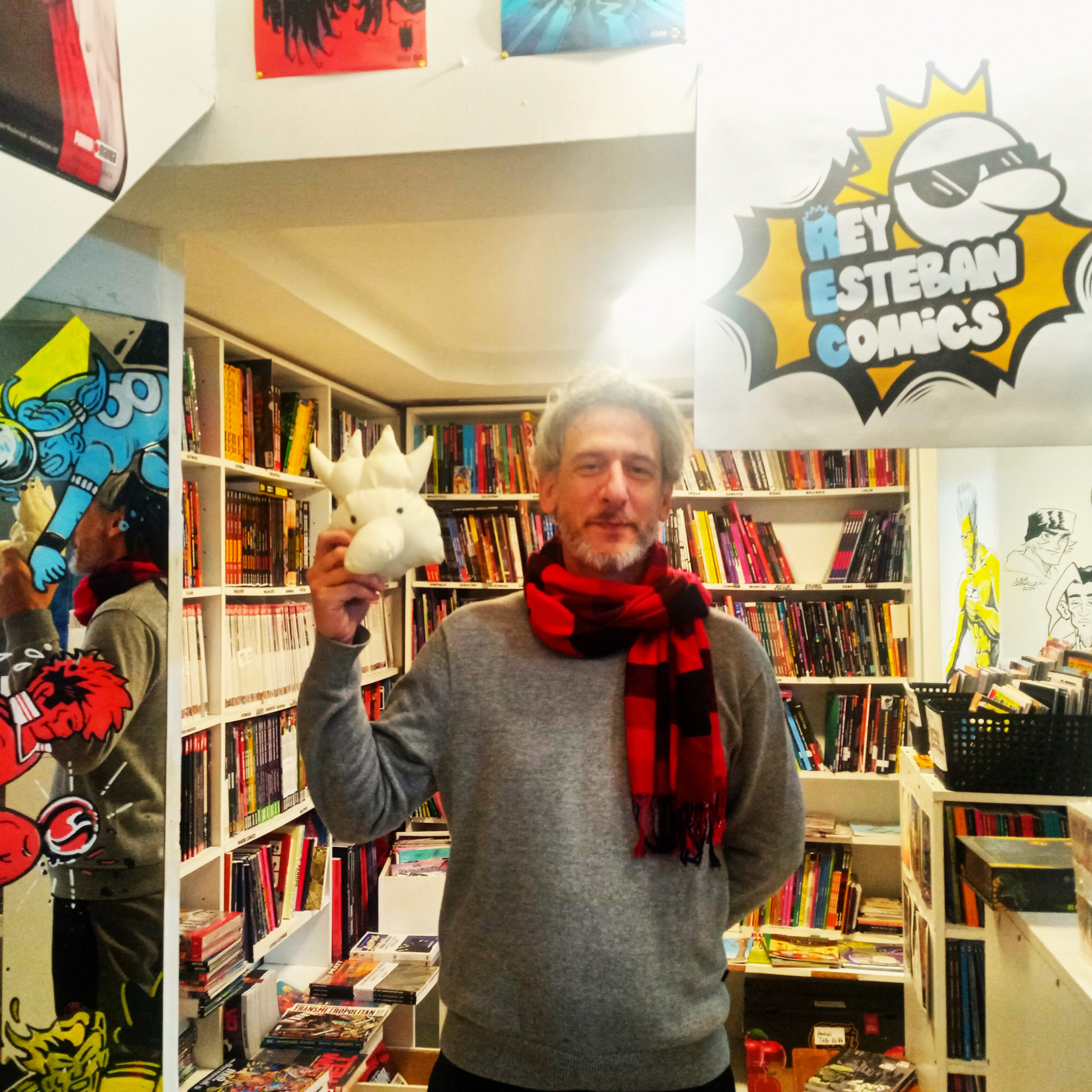 La "Feria Recauchutada" de Rey Esteban Comics en Villa Urquiza - (Entrevista a Ariel).