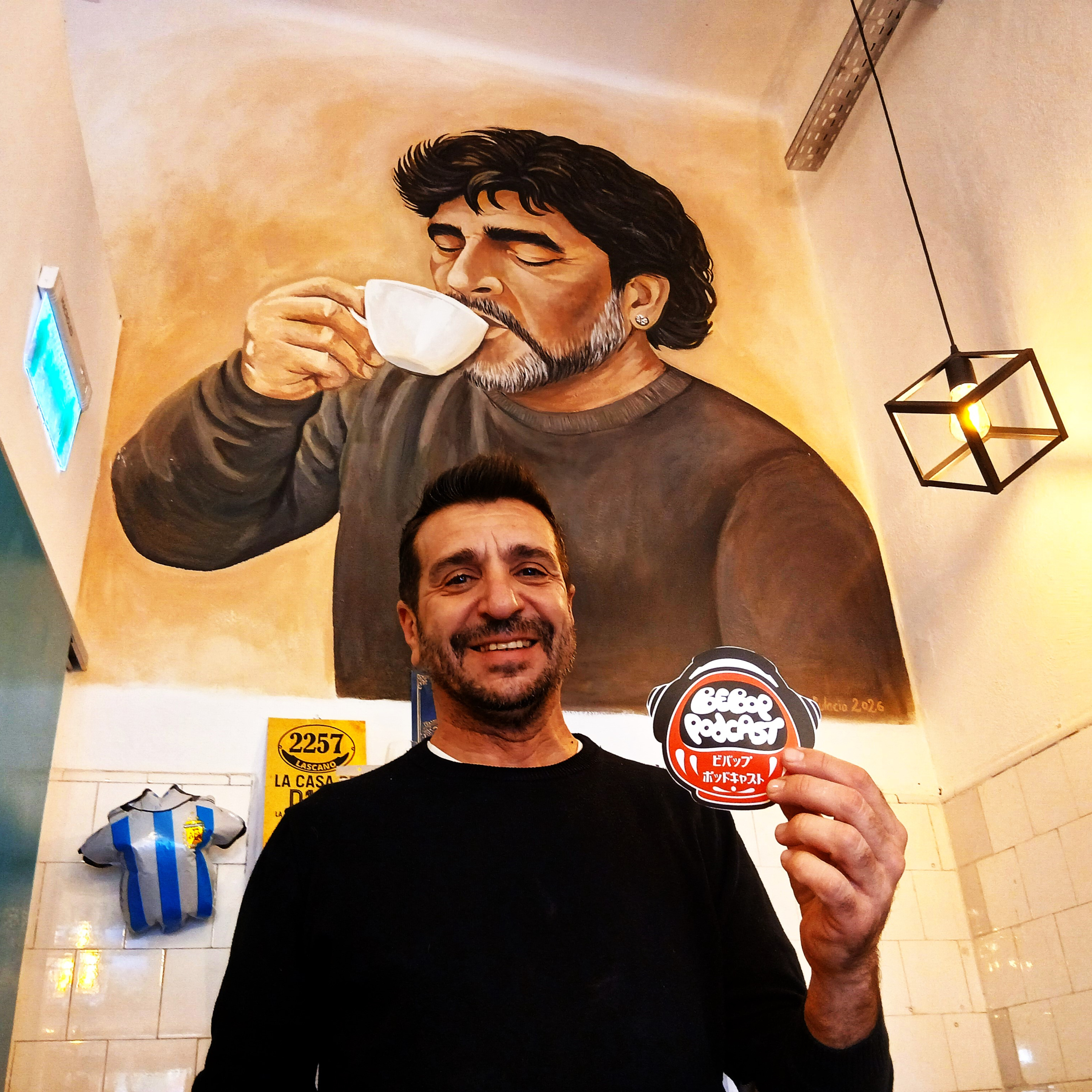 El Café Maradoneano de La Paternal ("Astros Café") - Entrevista a Diego Arvilly