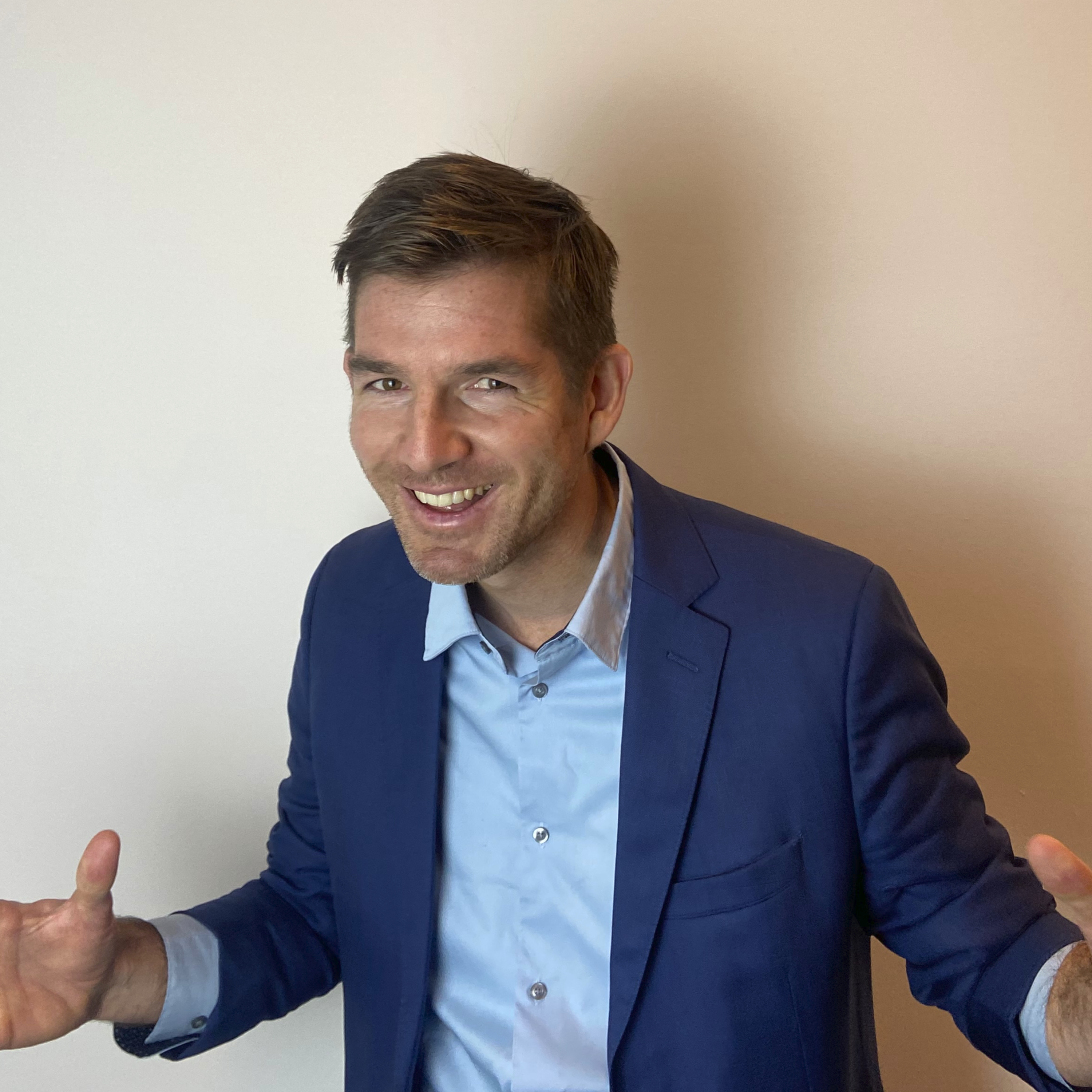 Folge 80 – Marc Henning | corporate & MICE Manager @ MOA Group  episode artwork
