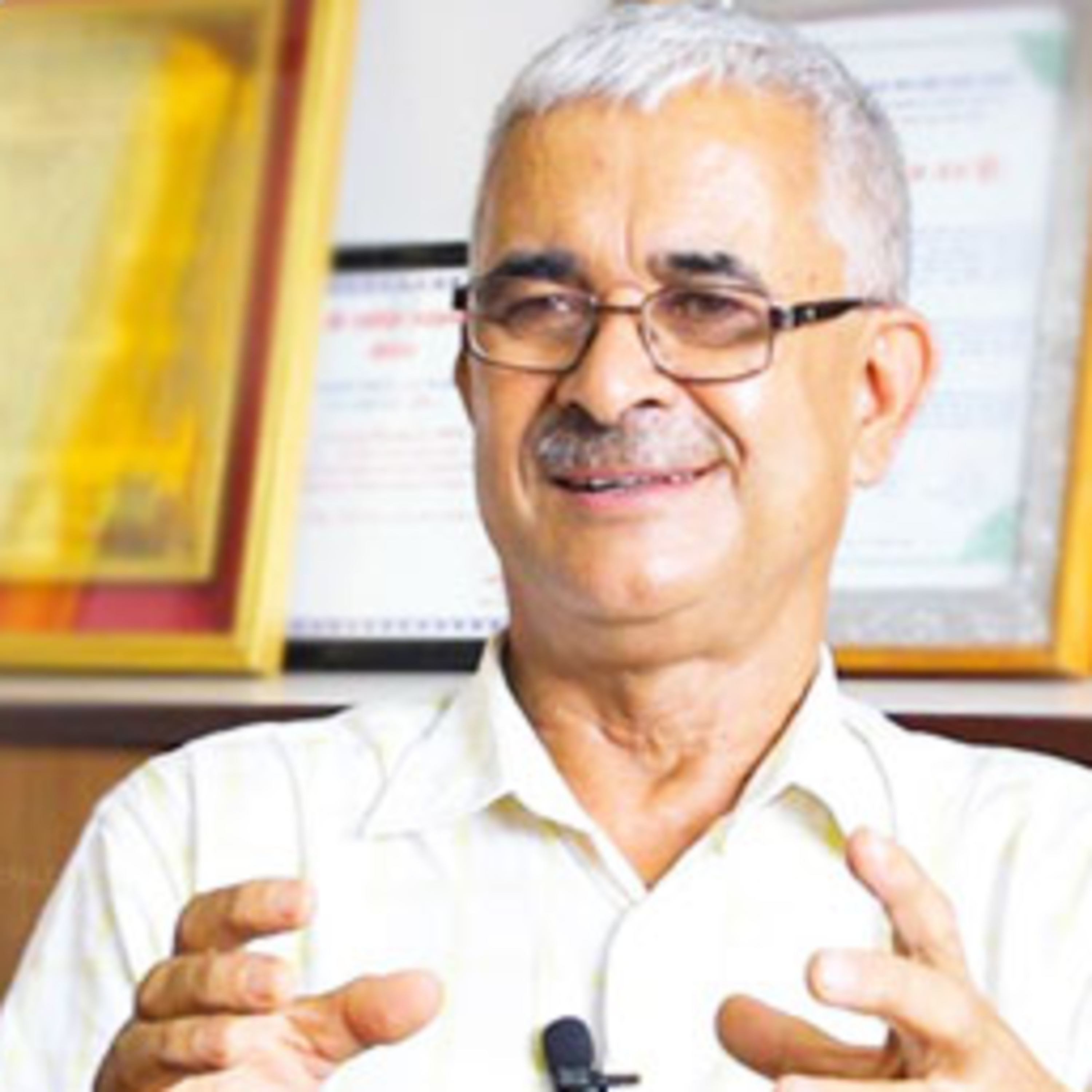 “क्यान्डिड टक’’ मा वरिष्ठ अधिवक्ता तथा सामाजिक अभियान्ता बालकृष्ण न्याैपाने सँगको कुराकानी episode artwork