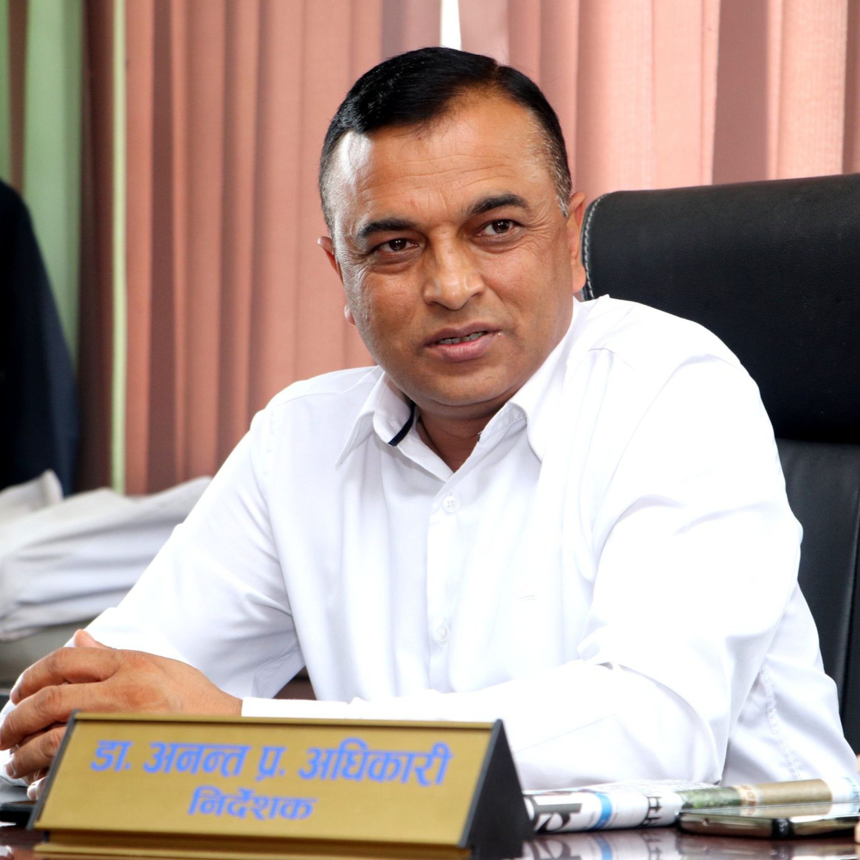 किन बढ्दै छन् नेपालमा मानसिक समस्या? के हो यसकाे उपचार पद्धति ? पाटन स्थित् मानसिक अस्पतालका निर्देशक डा. अनन्तप्रसाद अधिकारीसँग कुराकानी episode artwork