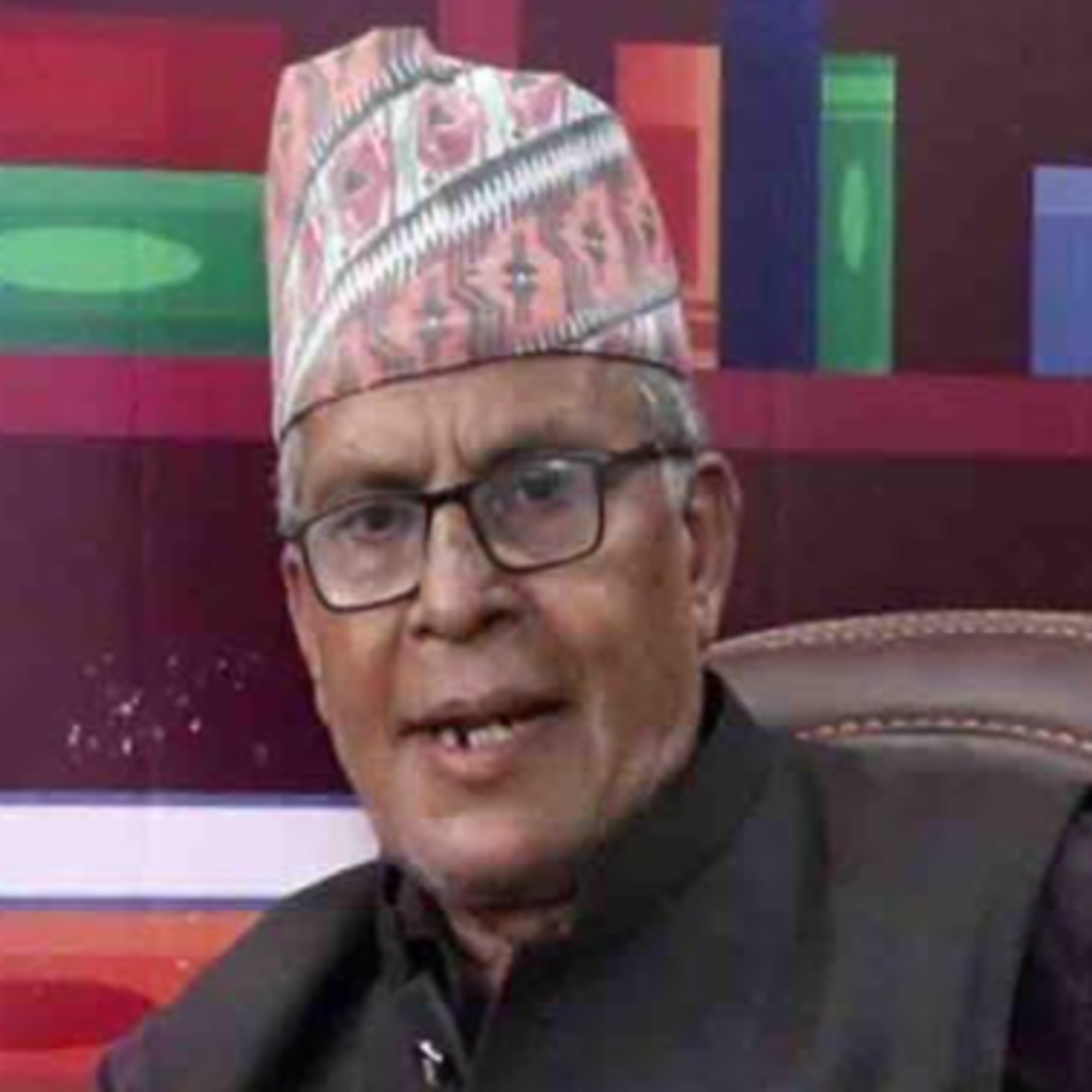 ठूला पार्टीका र स्थापित नेताहरूको गतिविधि किन उनीहरू स्वयं र संघीय लोकतान्त्रिक गणतन्त्रात्मक व्यवस्थालाई प्रभावहिन बनाउने दिशामा उद्दत छ ? बिश्लेषक लोककृष्ण भट्टराई सँगको कुराकानी episode artwork
