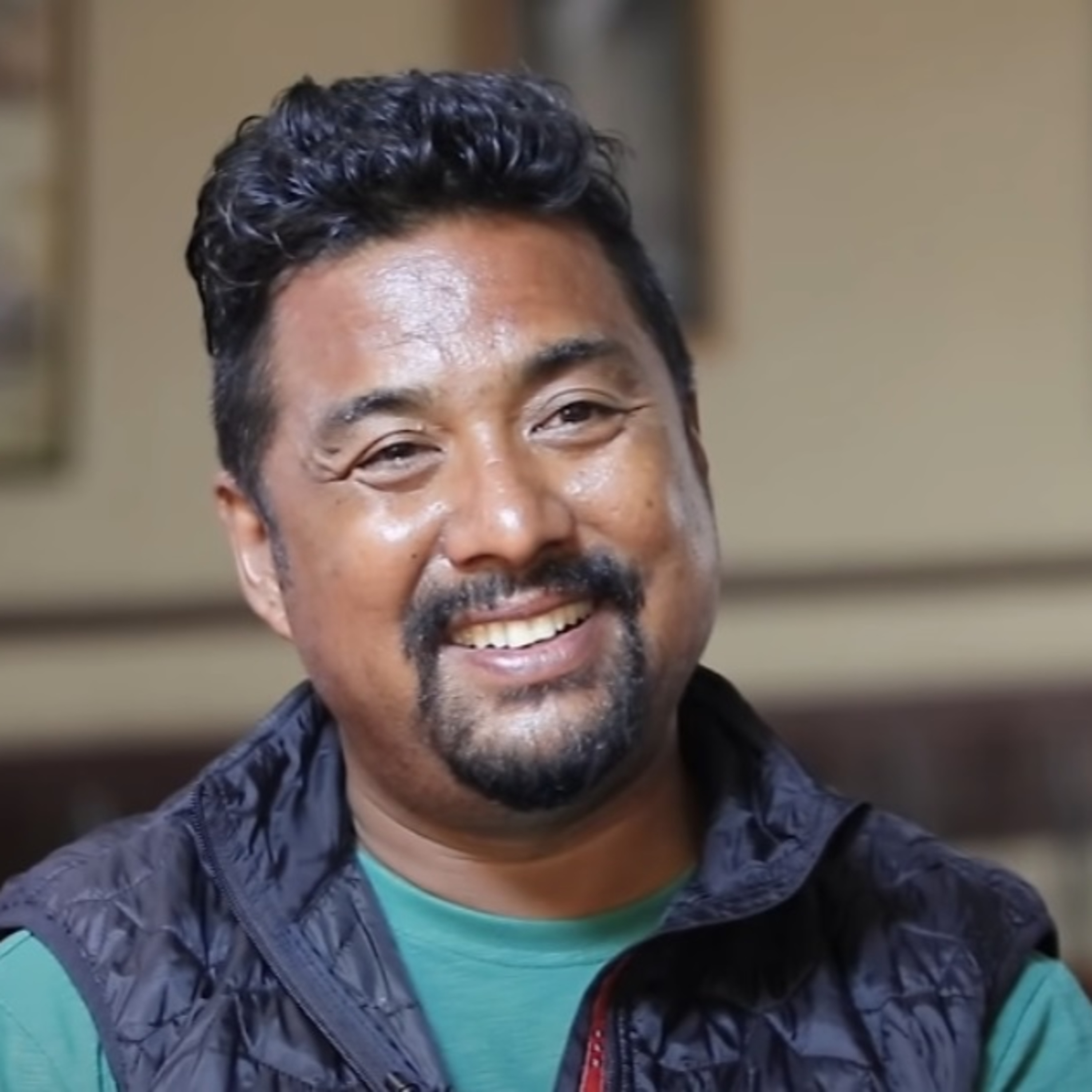 काठमाडौंको भाषा, सम्पदा, मौलिक संस्कृतिसँग जोडीएको र टुंडीखेल र बालेन साहको फुटबल मैदानको योजना संस्कृति-सभ्यता संरक्षण अभियान्ता सुमन सायमी सँगको कुराकानी episode artwork