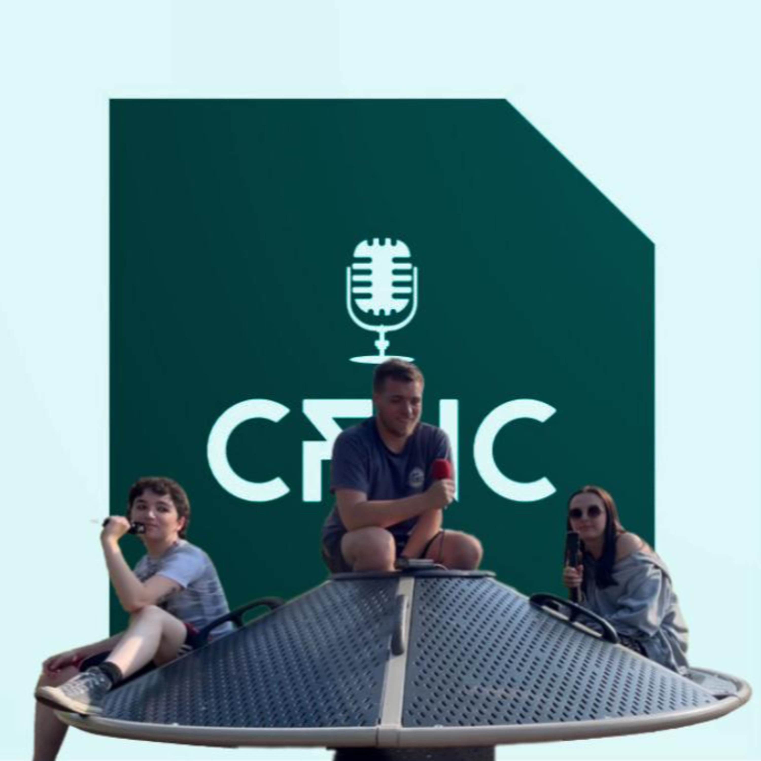 Couple Of Friends With No Class