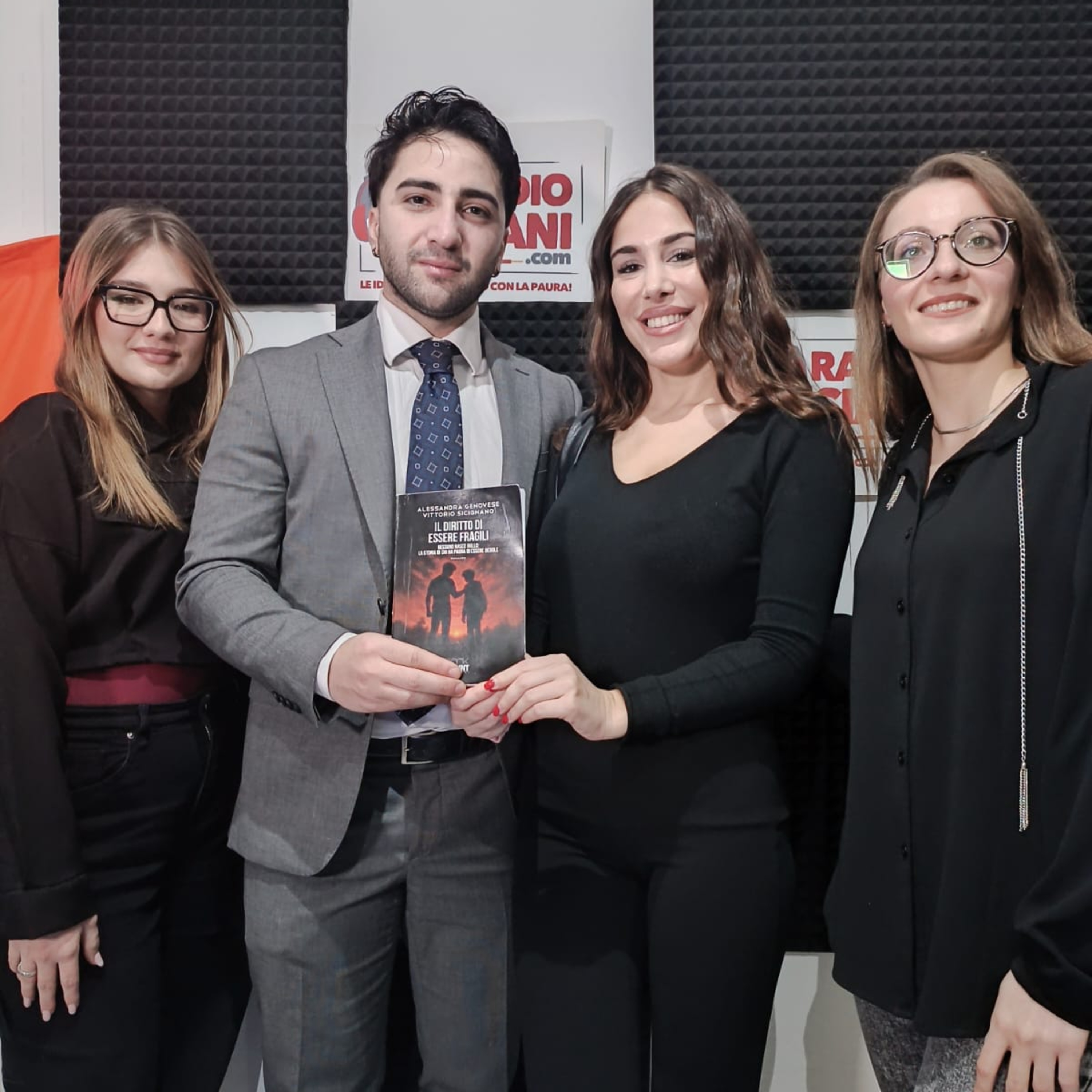 Il diritto di essere fragili - Presentazione del libro di Vittorio Sicignano Alessandra Genovese episode artwork