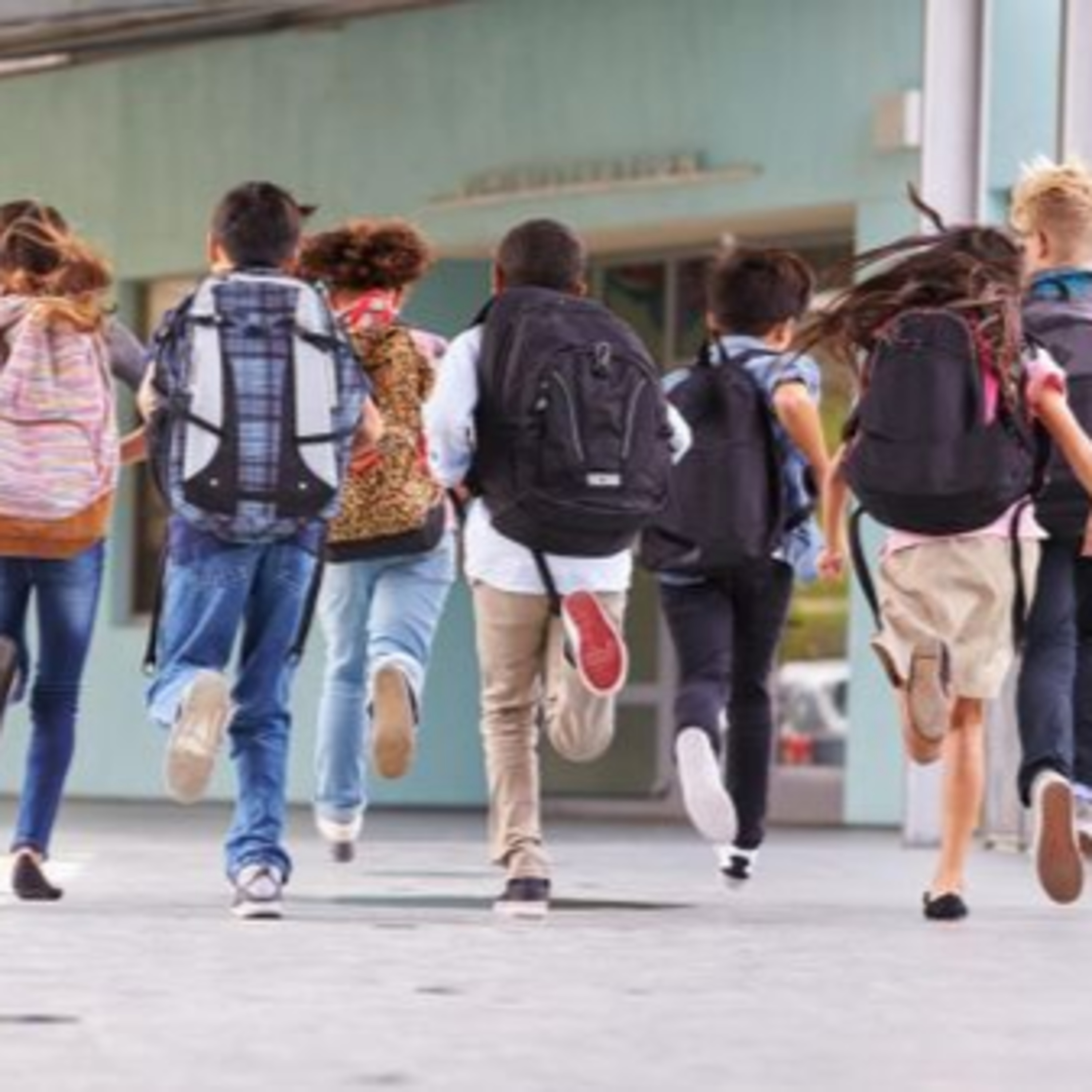 Como os estudantes podem desenvolver novas habilidades e competências?