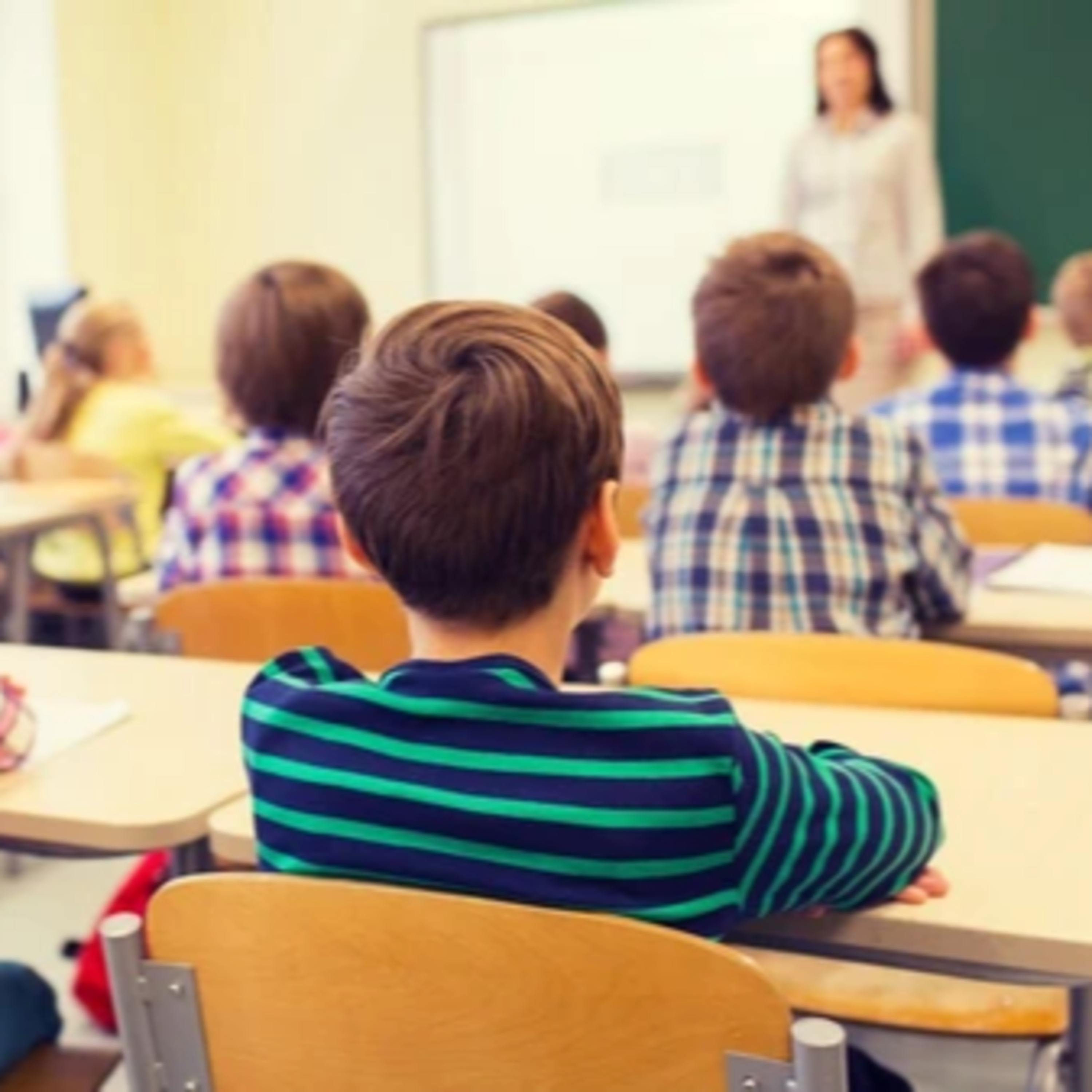 Brasil avança, mas ainda tem 4,2 milhões em atraso escolar