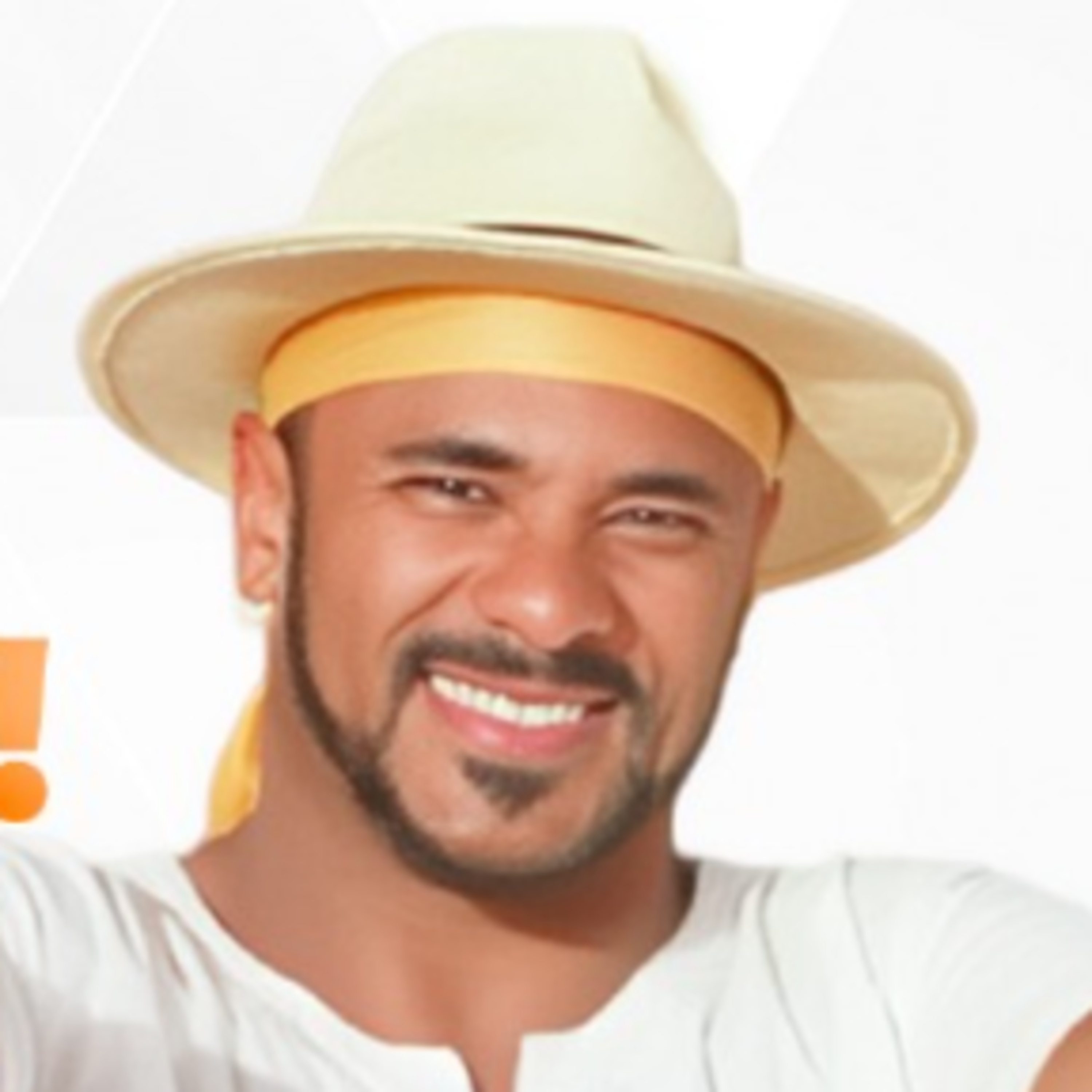 Românticos São Loucos! A trajetória de Marcos Catarina e um dos blocos de carnaval que mais cresce em Minas Gerais episode artwork